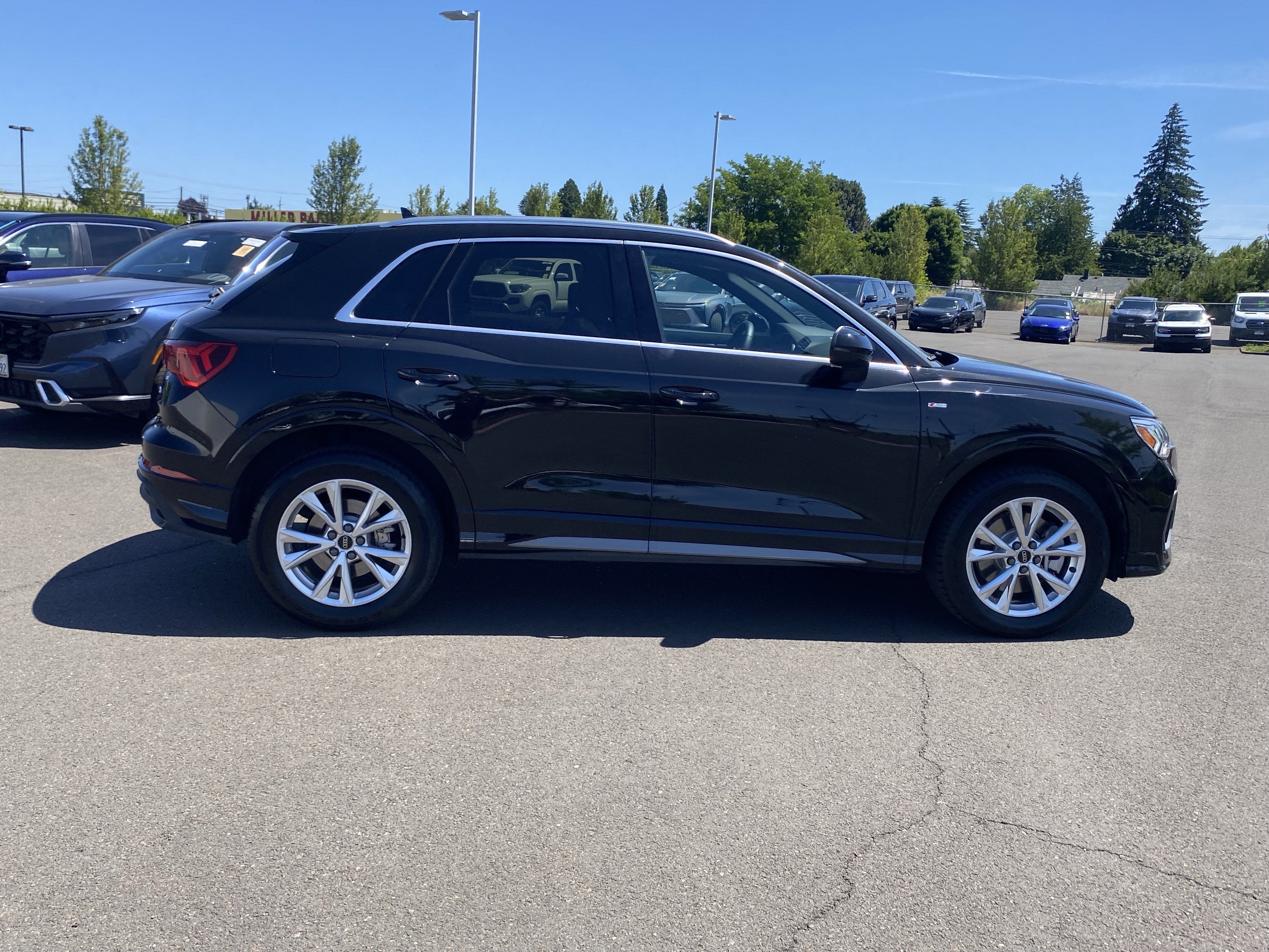 2025 Audi Q3 S line Premium