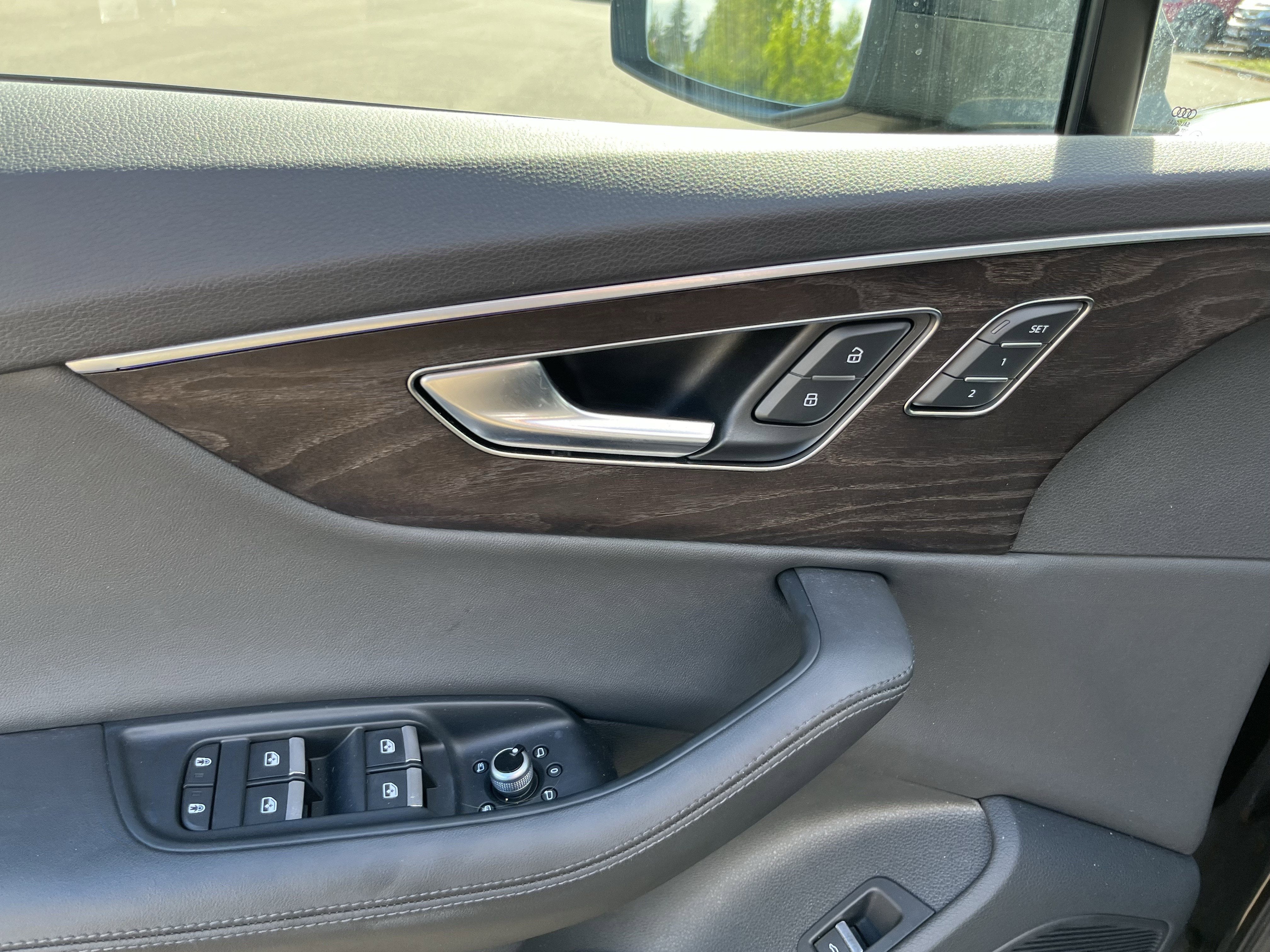 2023 Audi Q7 Premium Plus