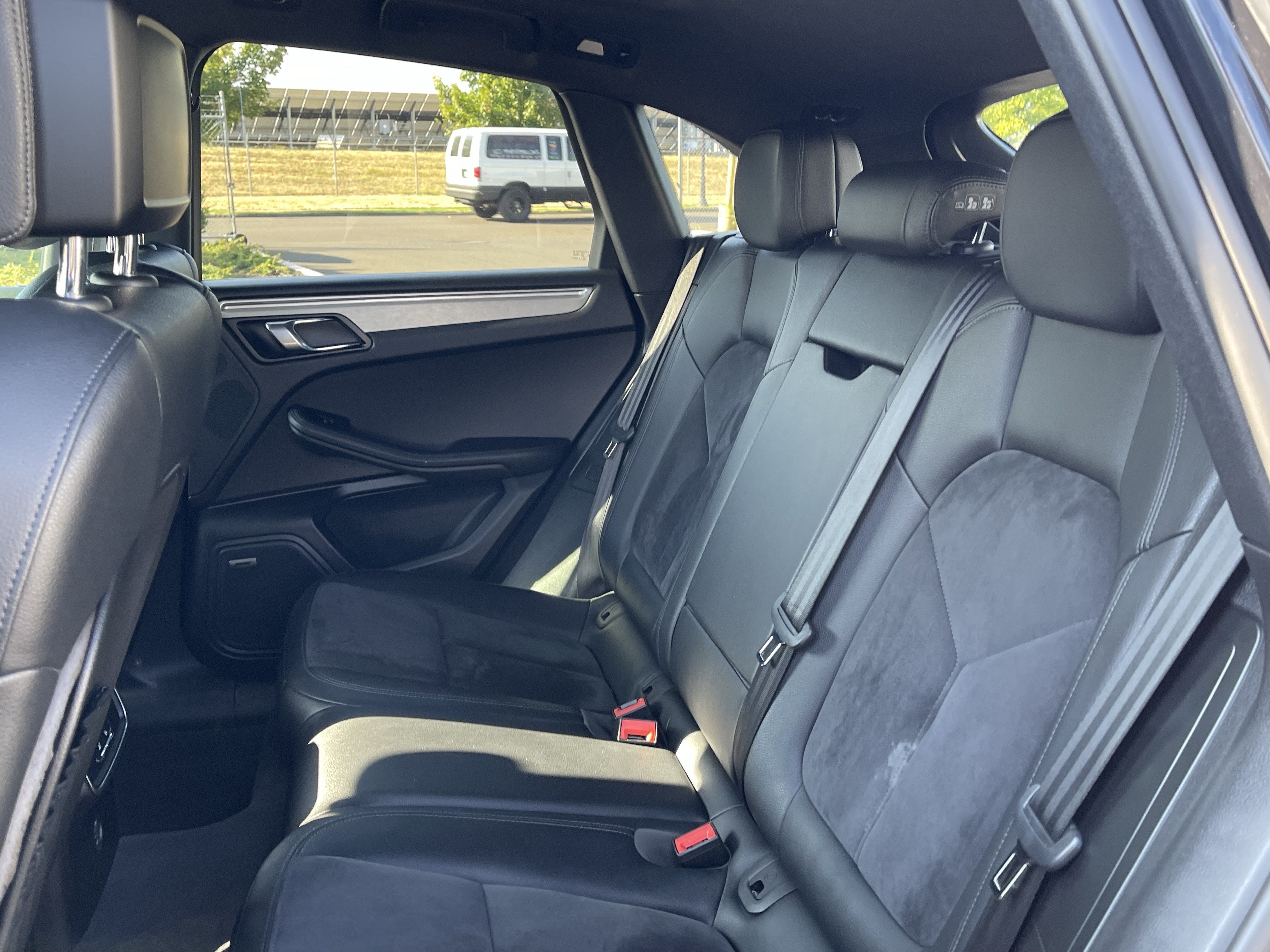 2017 Porsche Macan Base