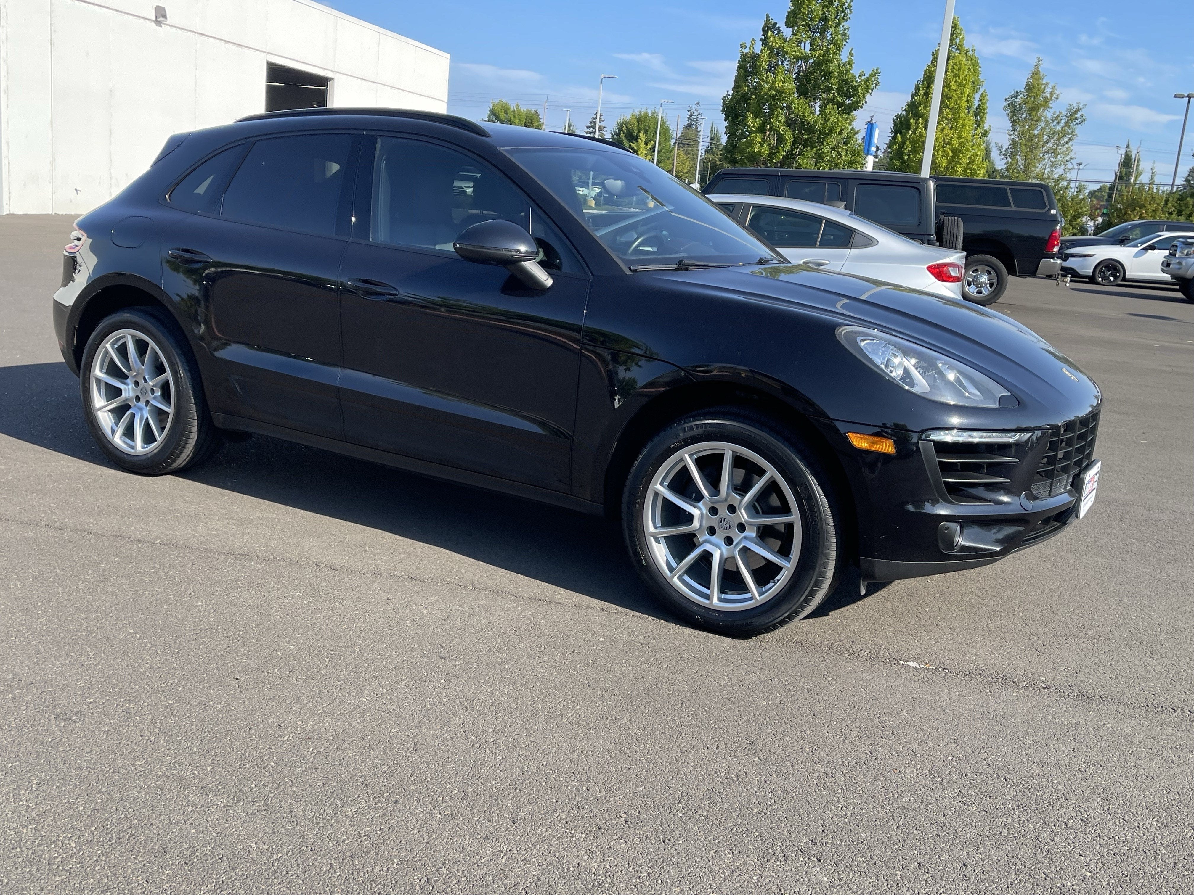 2017 Porsche Macan Base