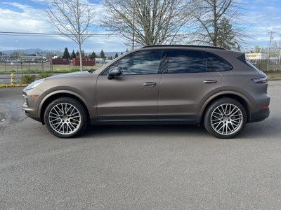 2023 Porsche Cayenne Platinum Edition