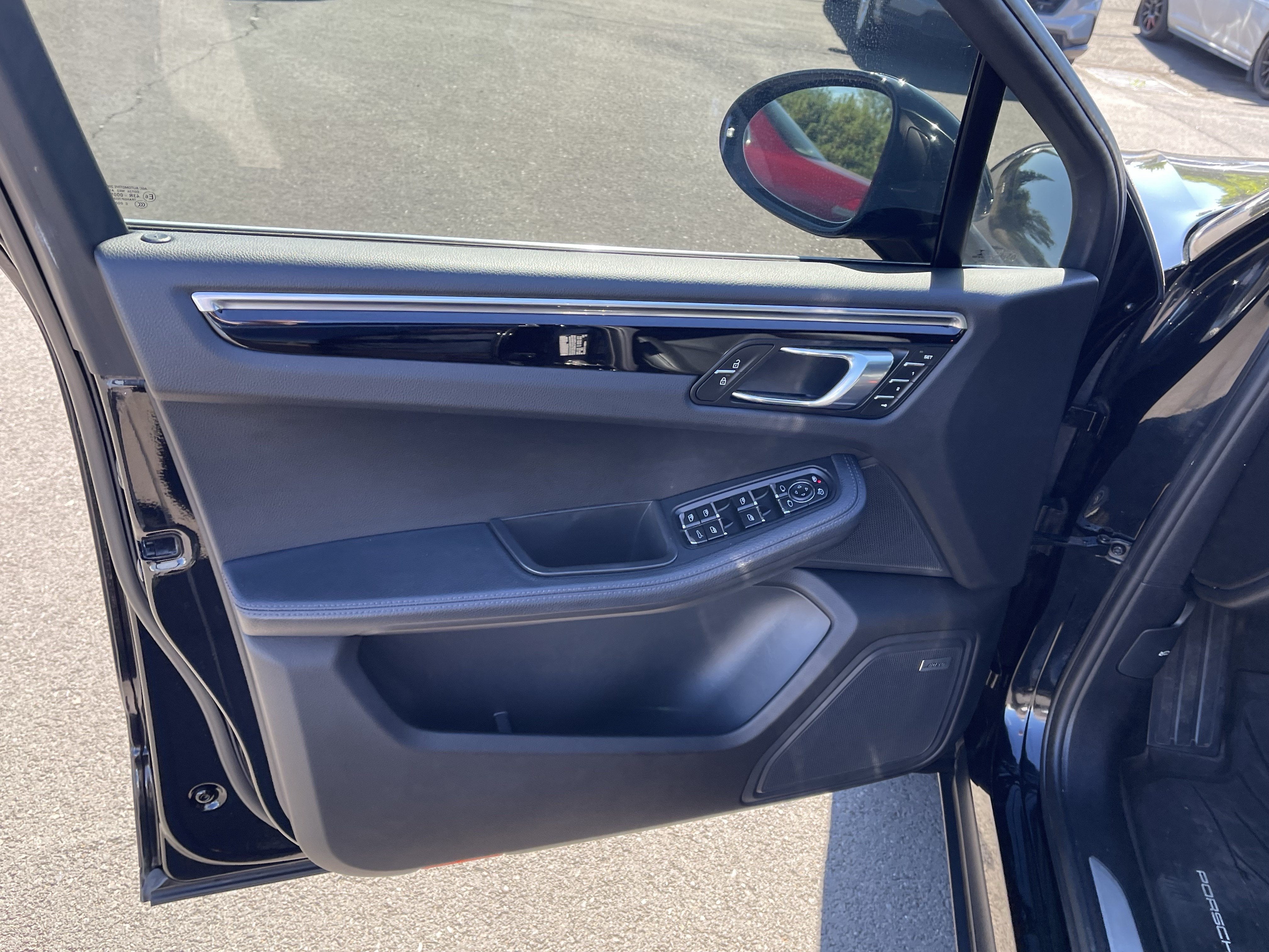 2019 Porsche Macan S