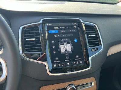 2025 Volvo XC90 Plug-In Hybrid Plus