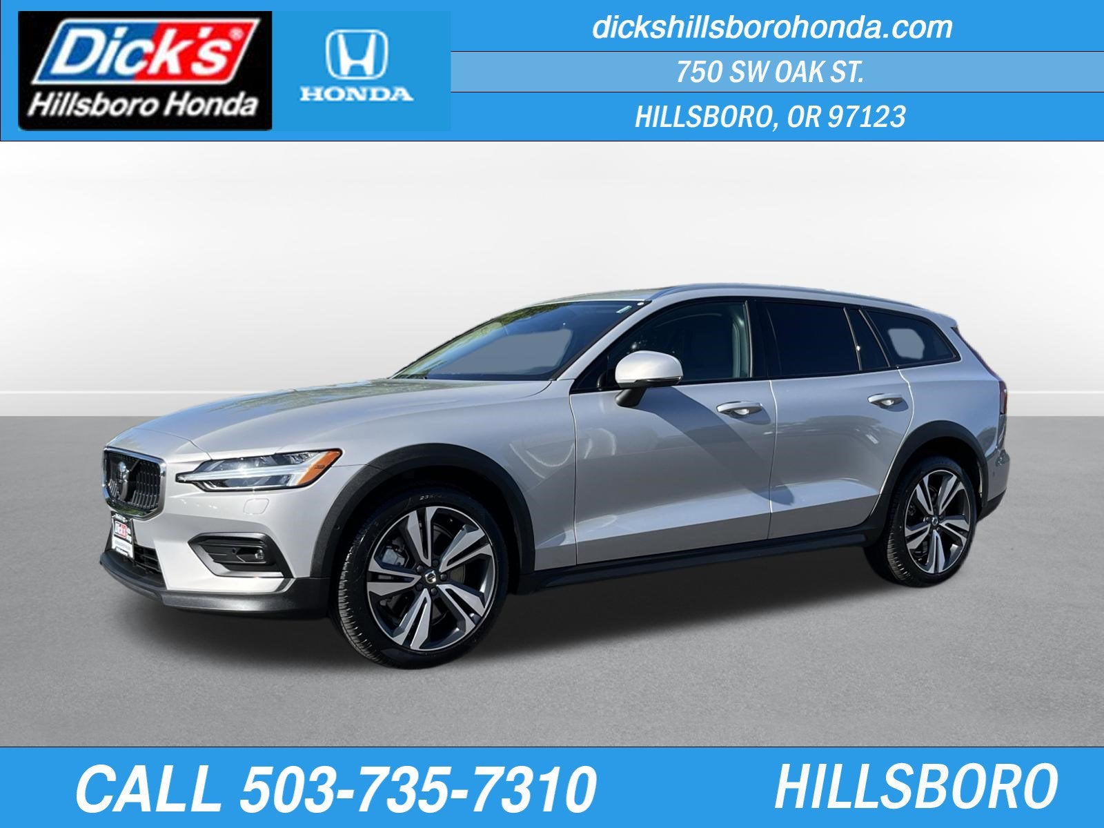 2025 Volvo V60 Cross Country B5 Plus AWD's photo