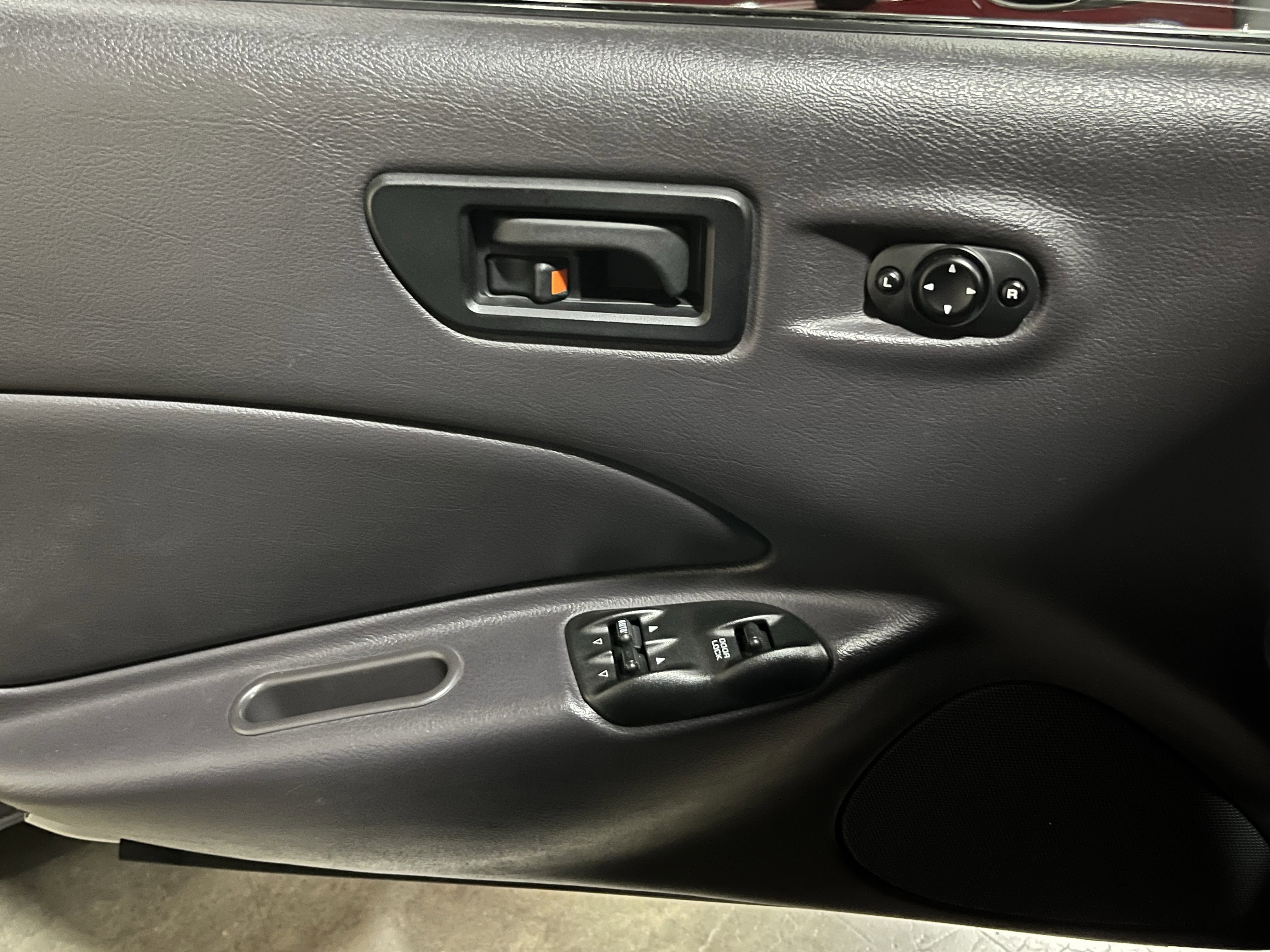 2001 Chrysler Prowler Base