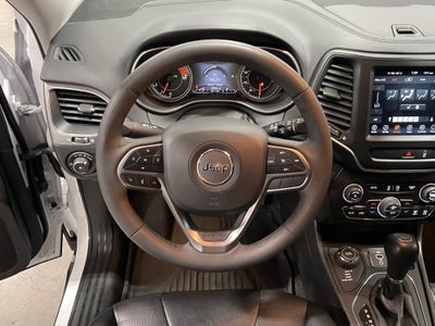 2022 Jeep Cherokee Latitude Lux