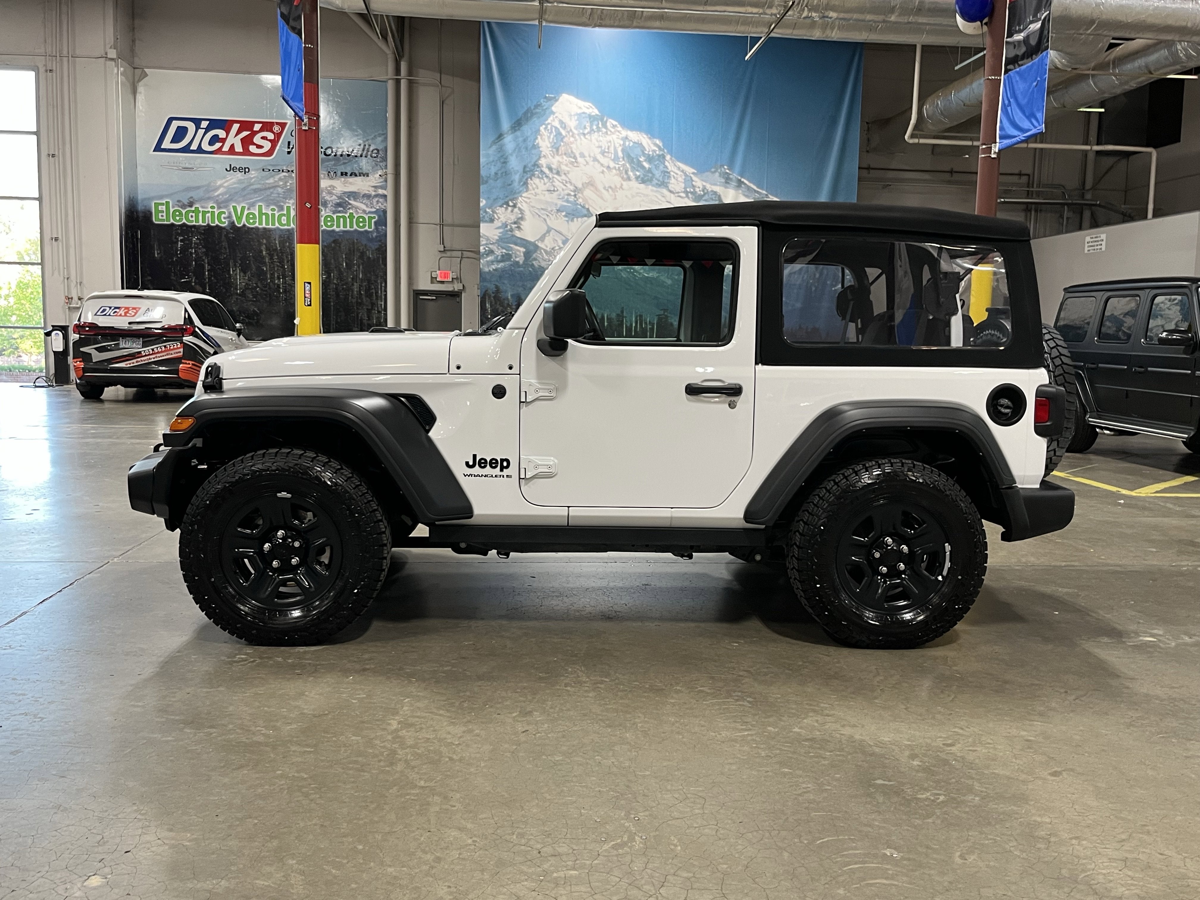 2024 Jeep Wrangler Sport