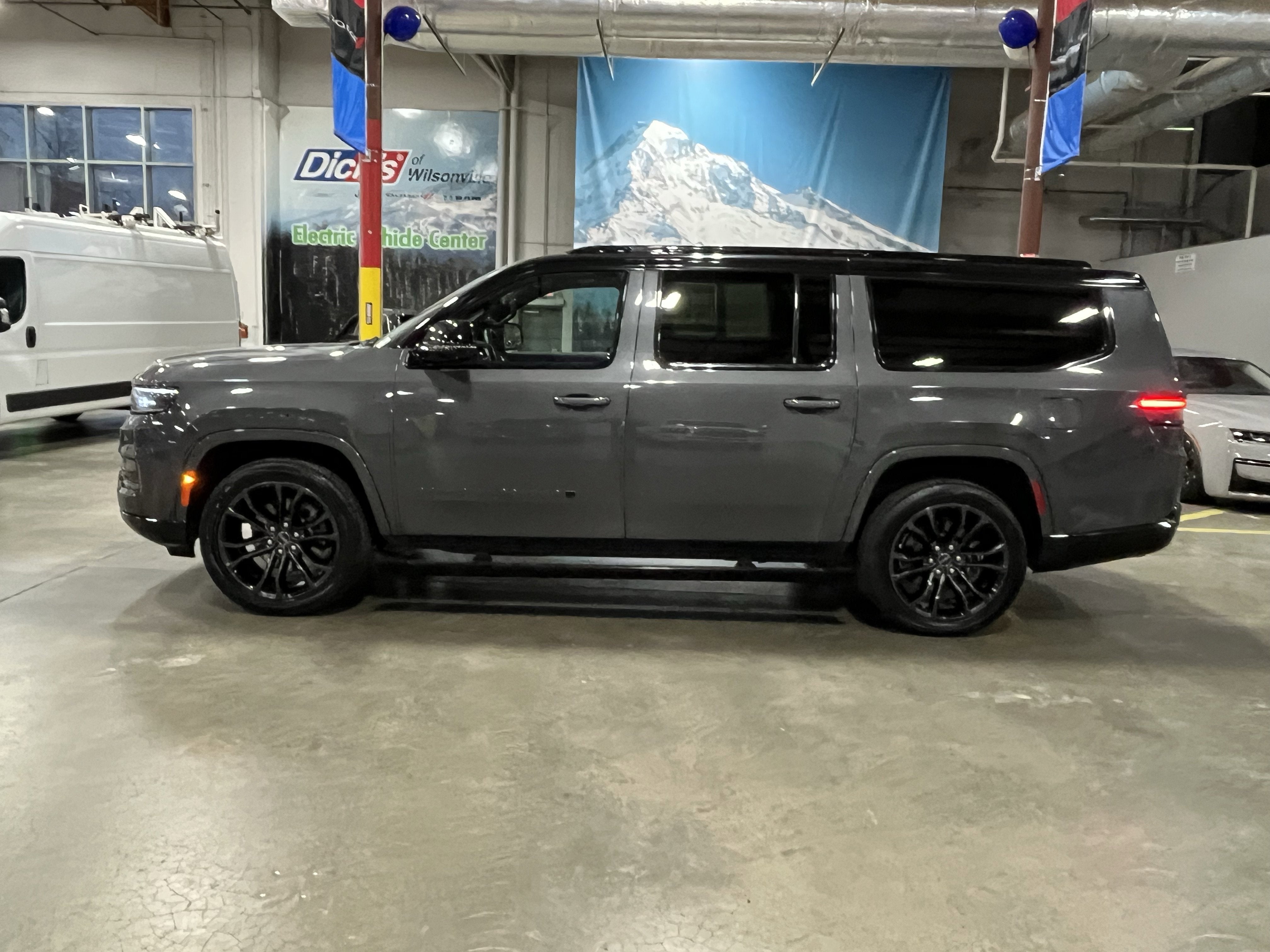 2024 Jeep Grand Wagoneer L Series II