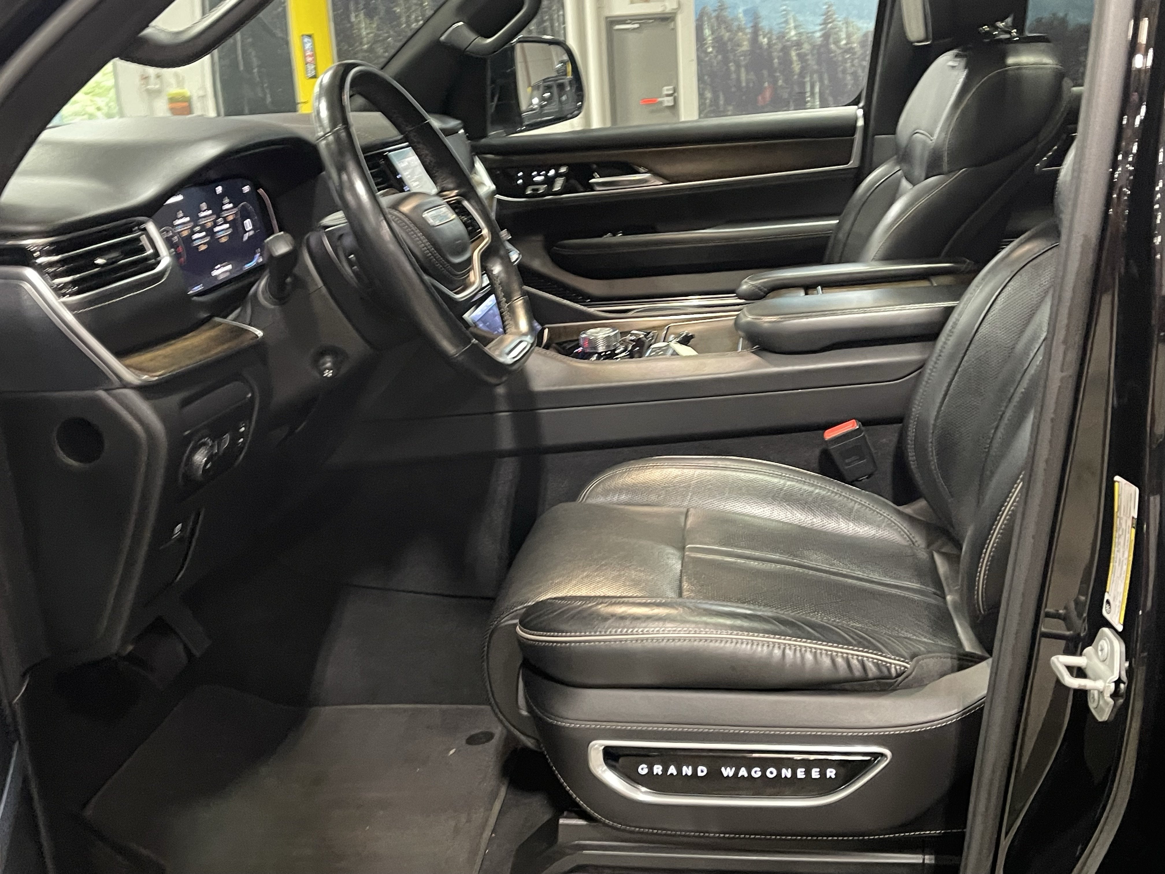 2023 Jeep Grand Wagoneer Series II