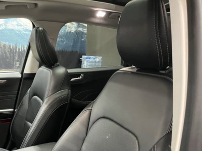 2021 Ford Escape Hybrid Titanium