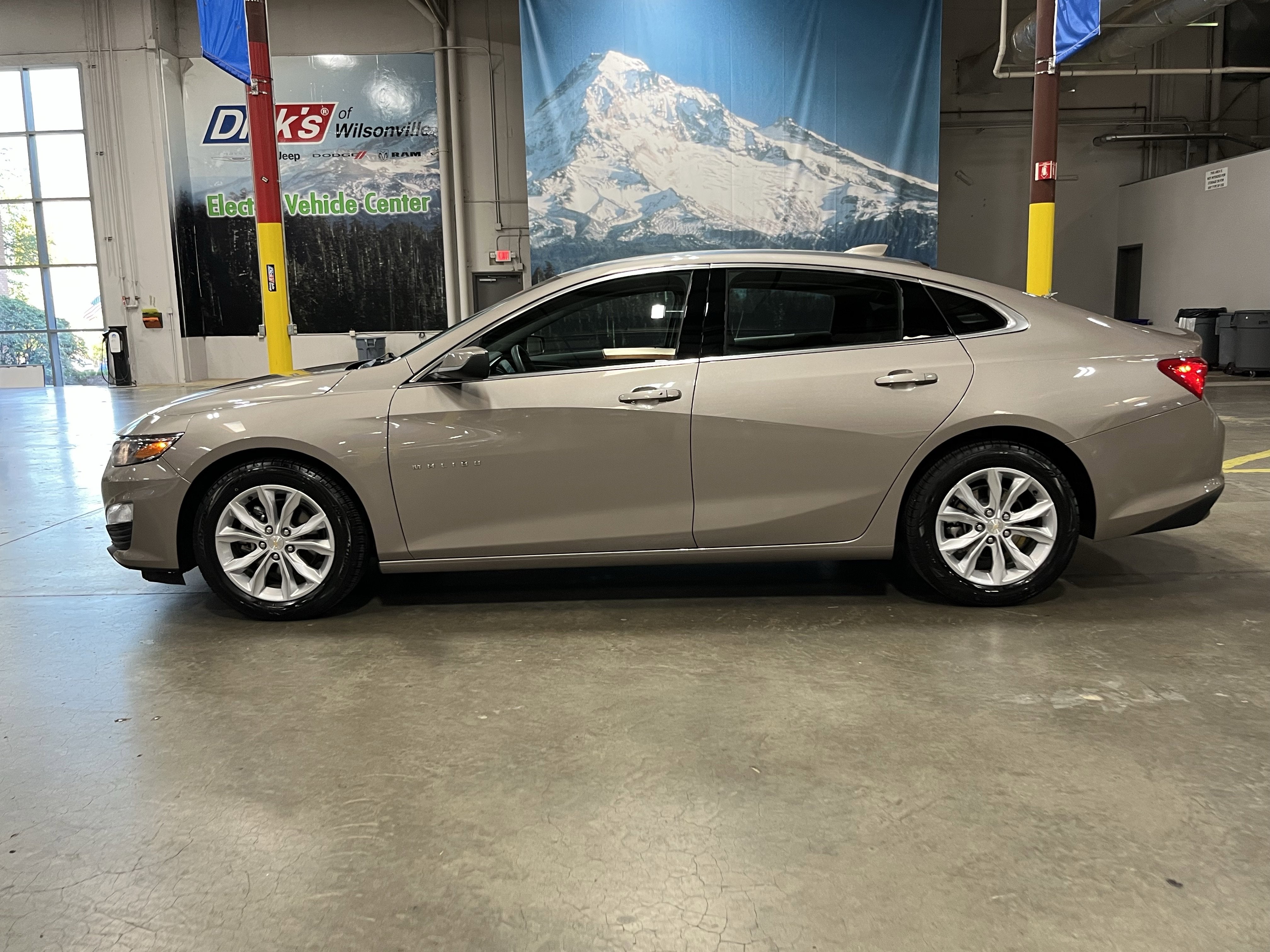 2023 Chevrolet Malibu LT