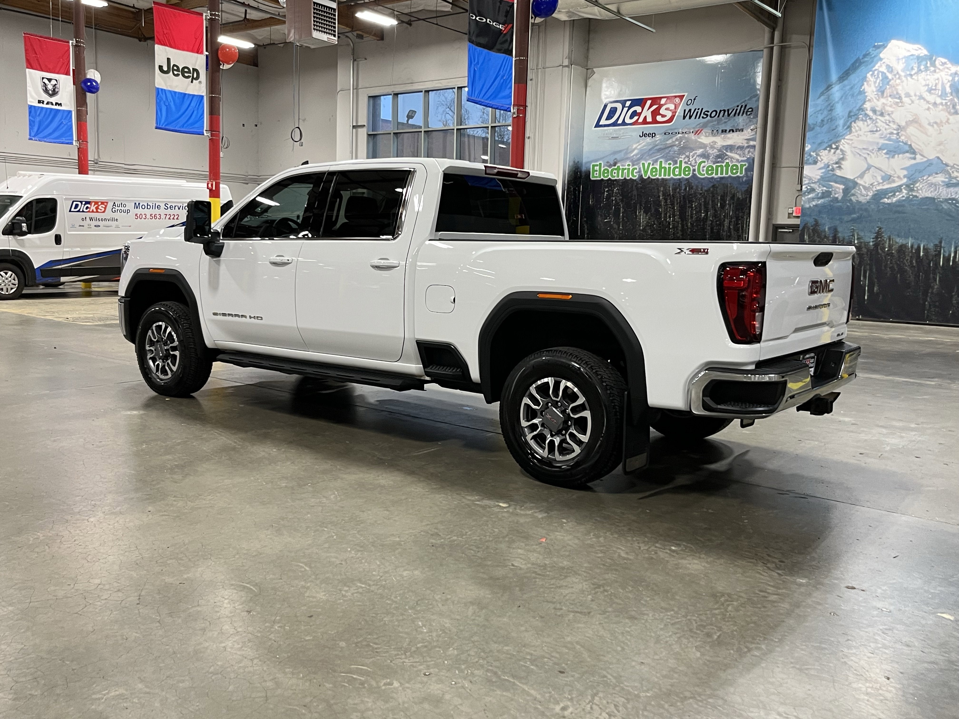 2025 GMC Sierra 2500HD SLE