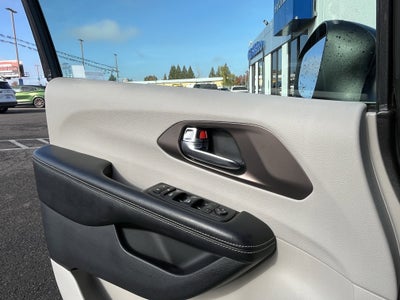 2020 Chrysler Voyager L