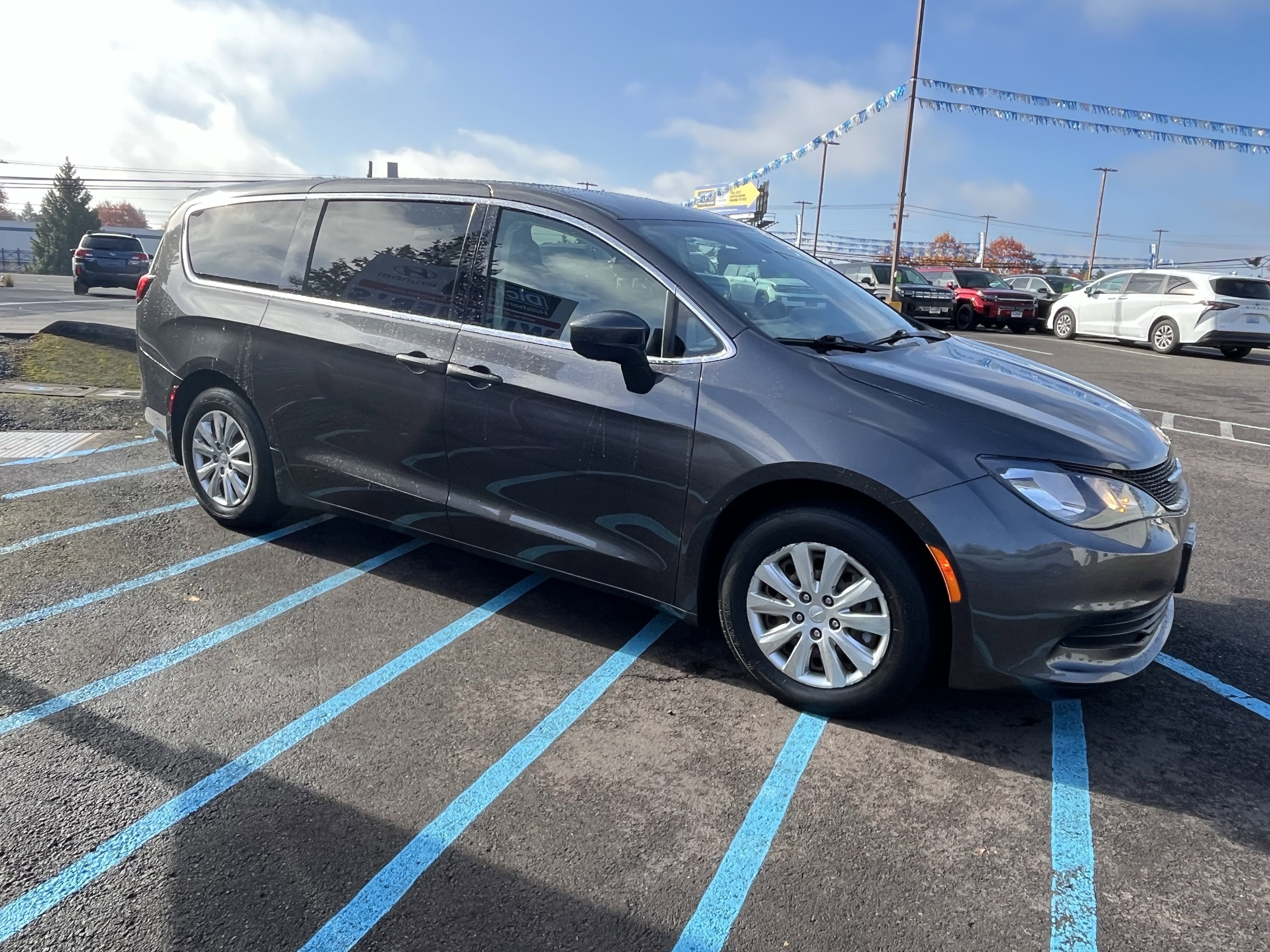 2020 Chrysler Voyager L