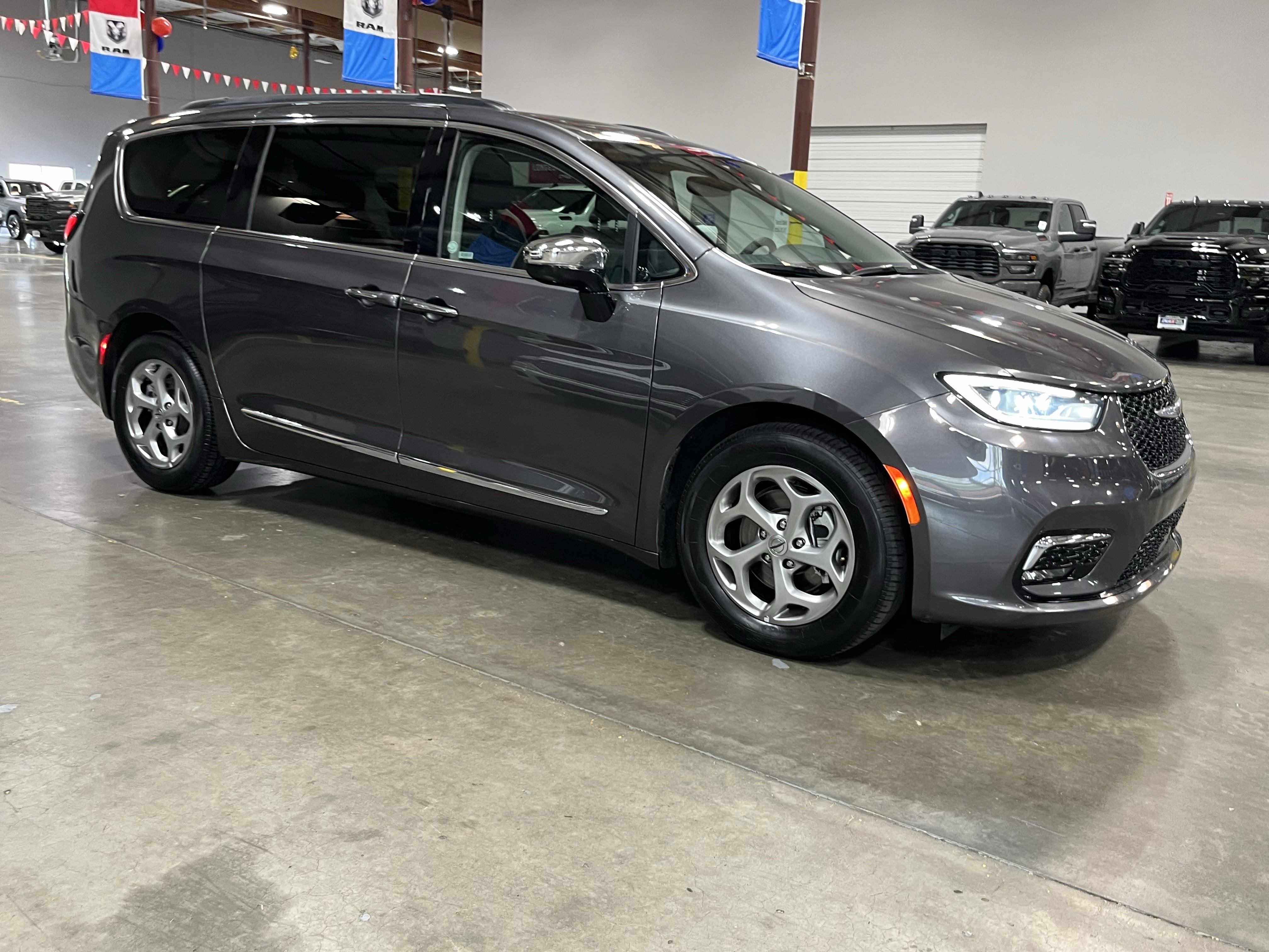 2023 Chrysler Pacifica Limited