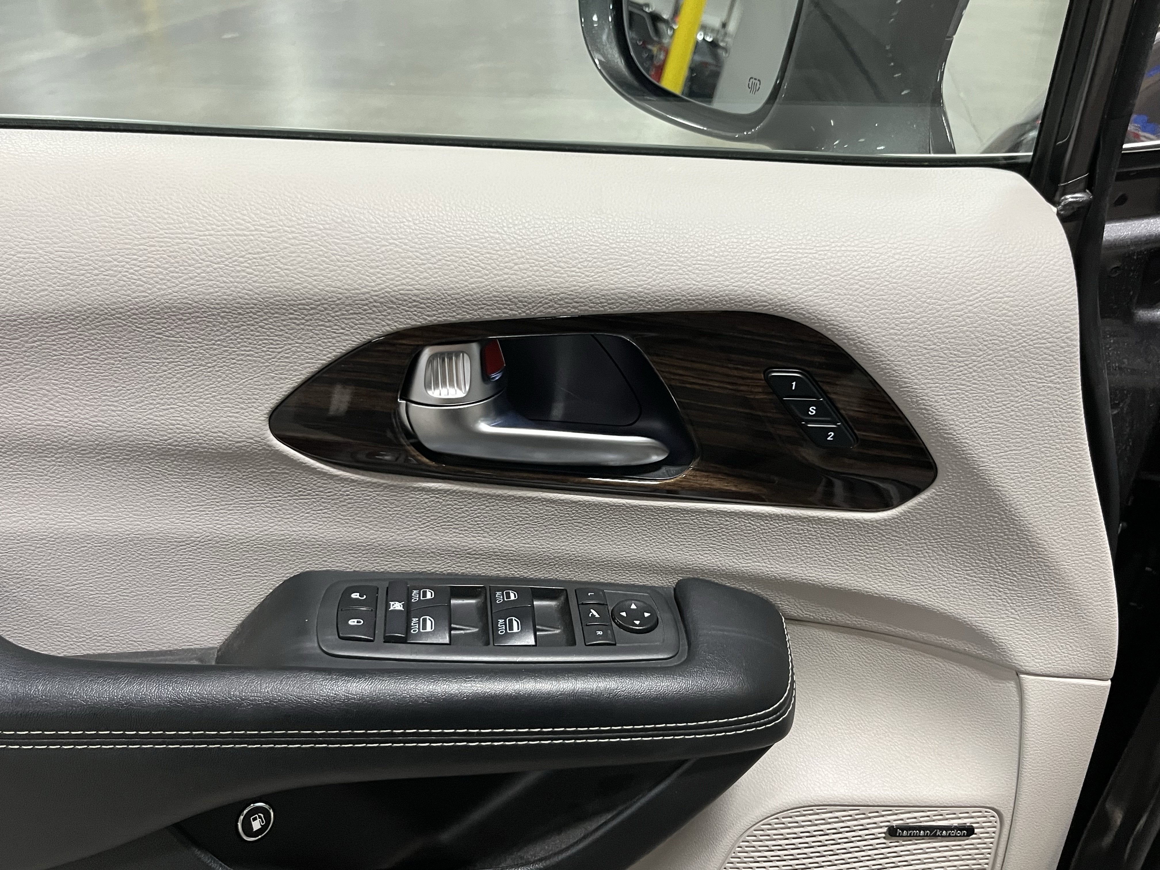 2021 Chrysler Pacifica Hybrid Limited