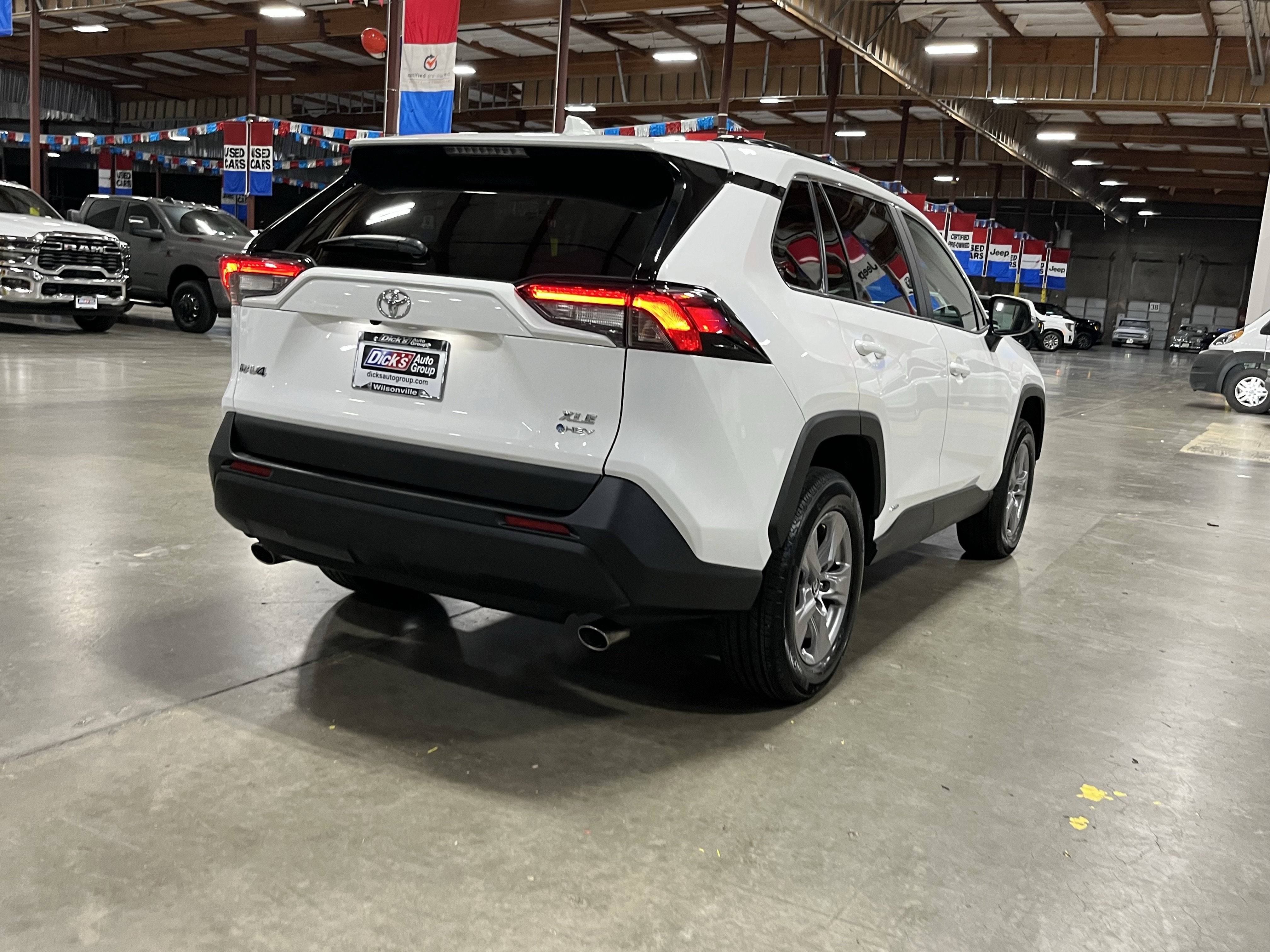 2025 Toyota RAV4 Hybrid XLE