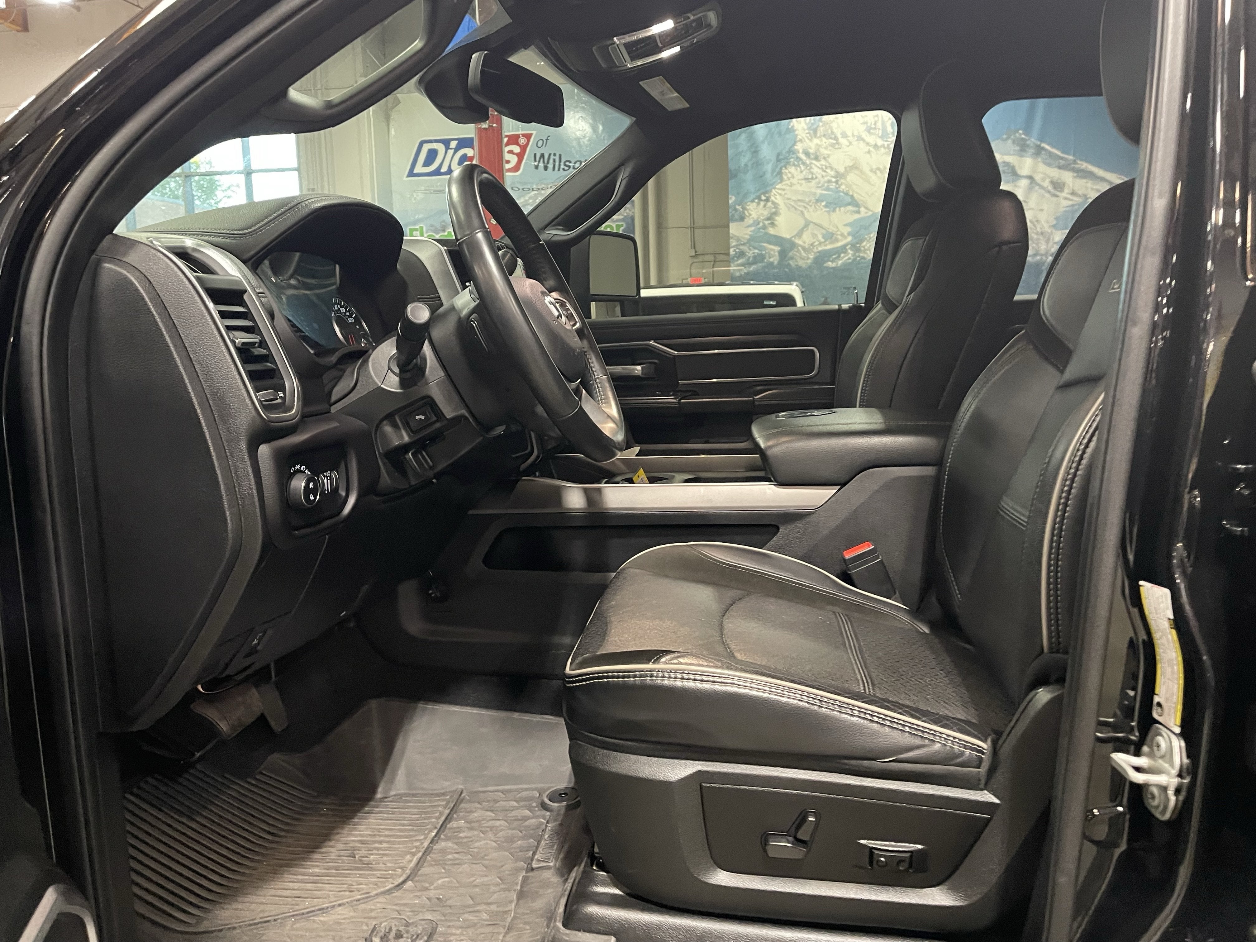 2024 RAM 3500 Laramie