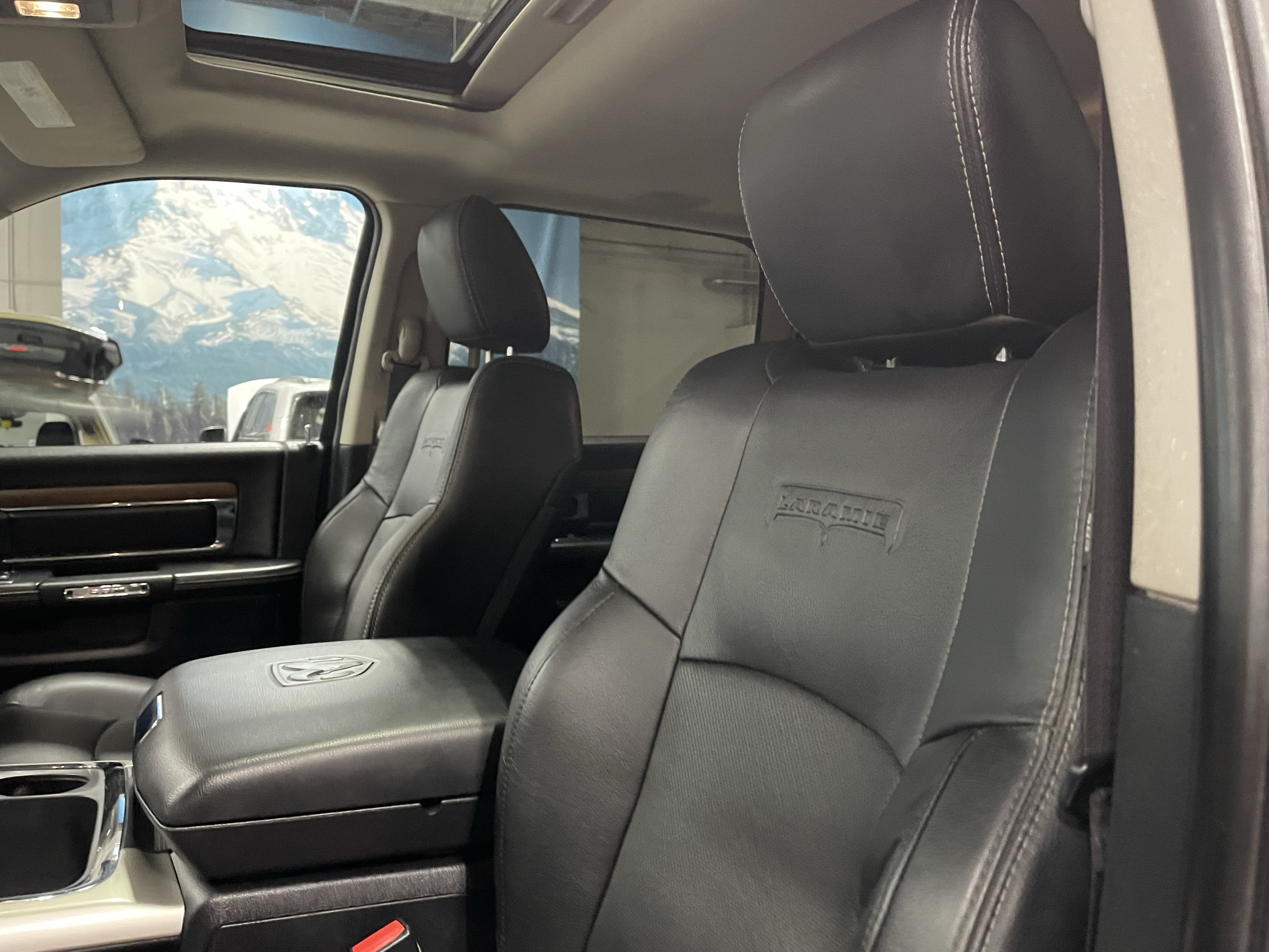 2016 RAM 3500 Laramie