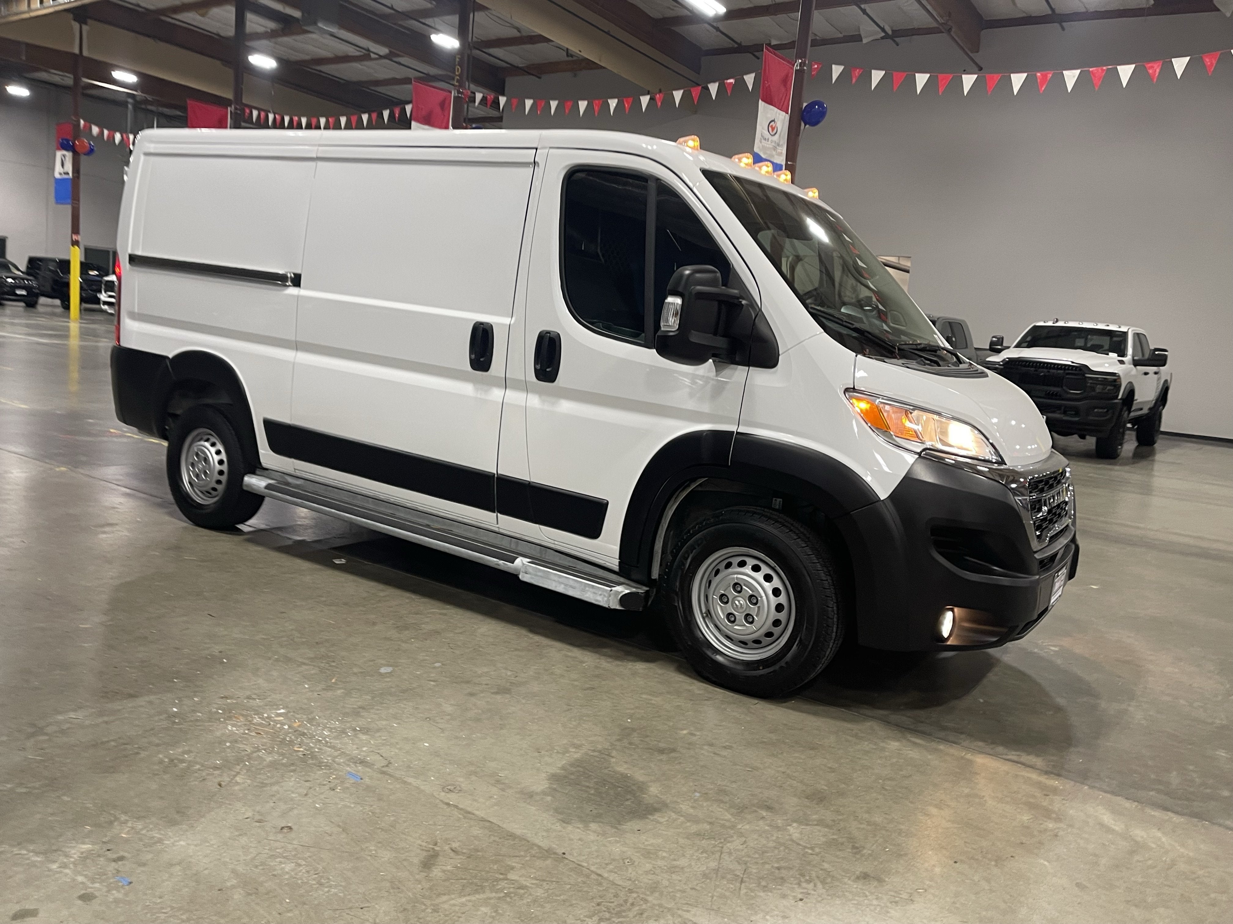 2025 RAM ProMaster 2500 Base