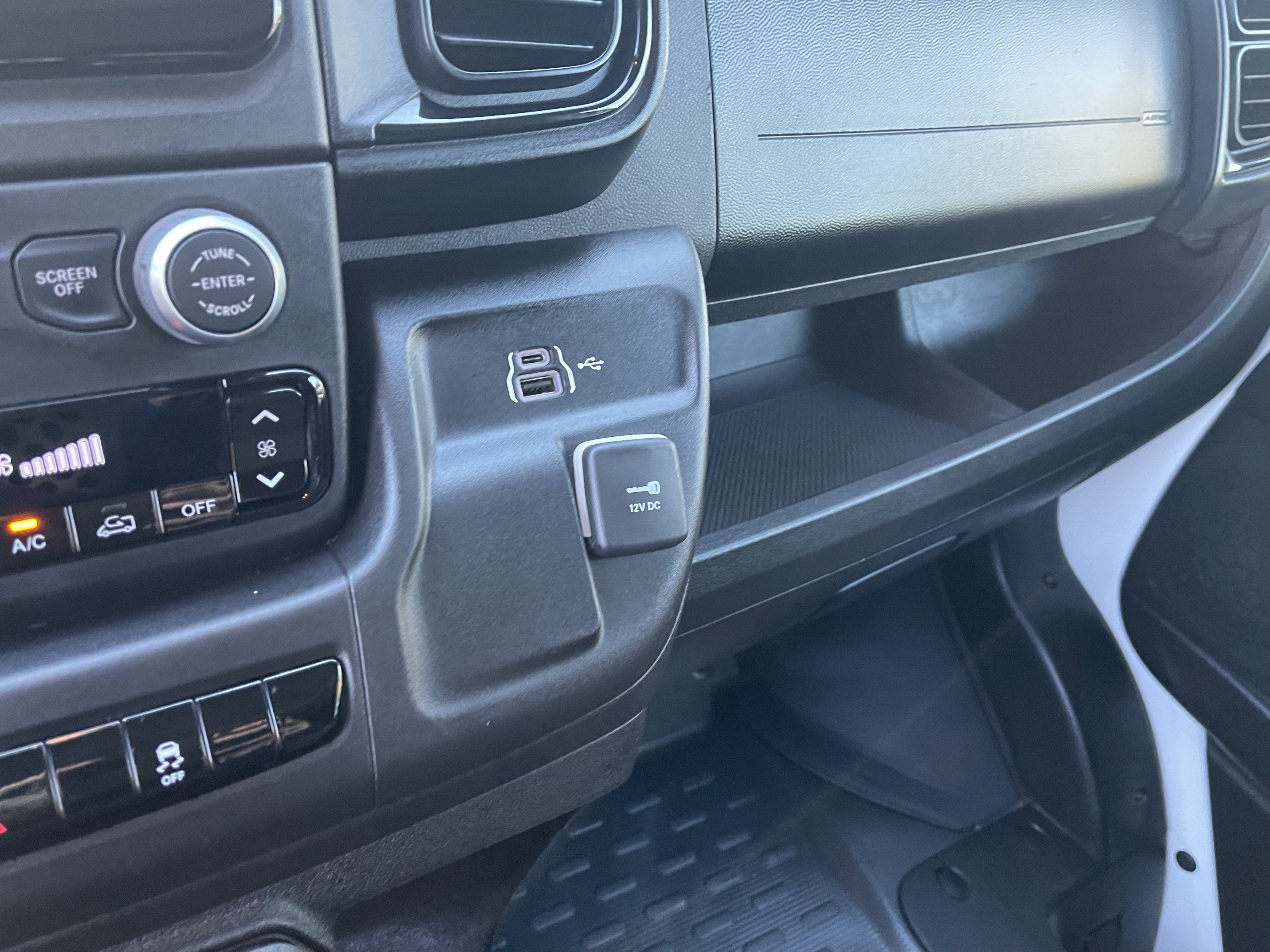 2025 RAM ProMaster 2500 Base