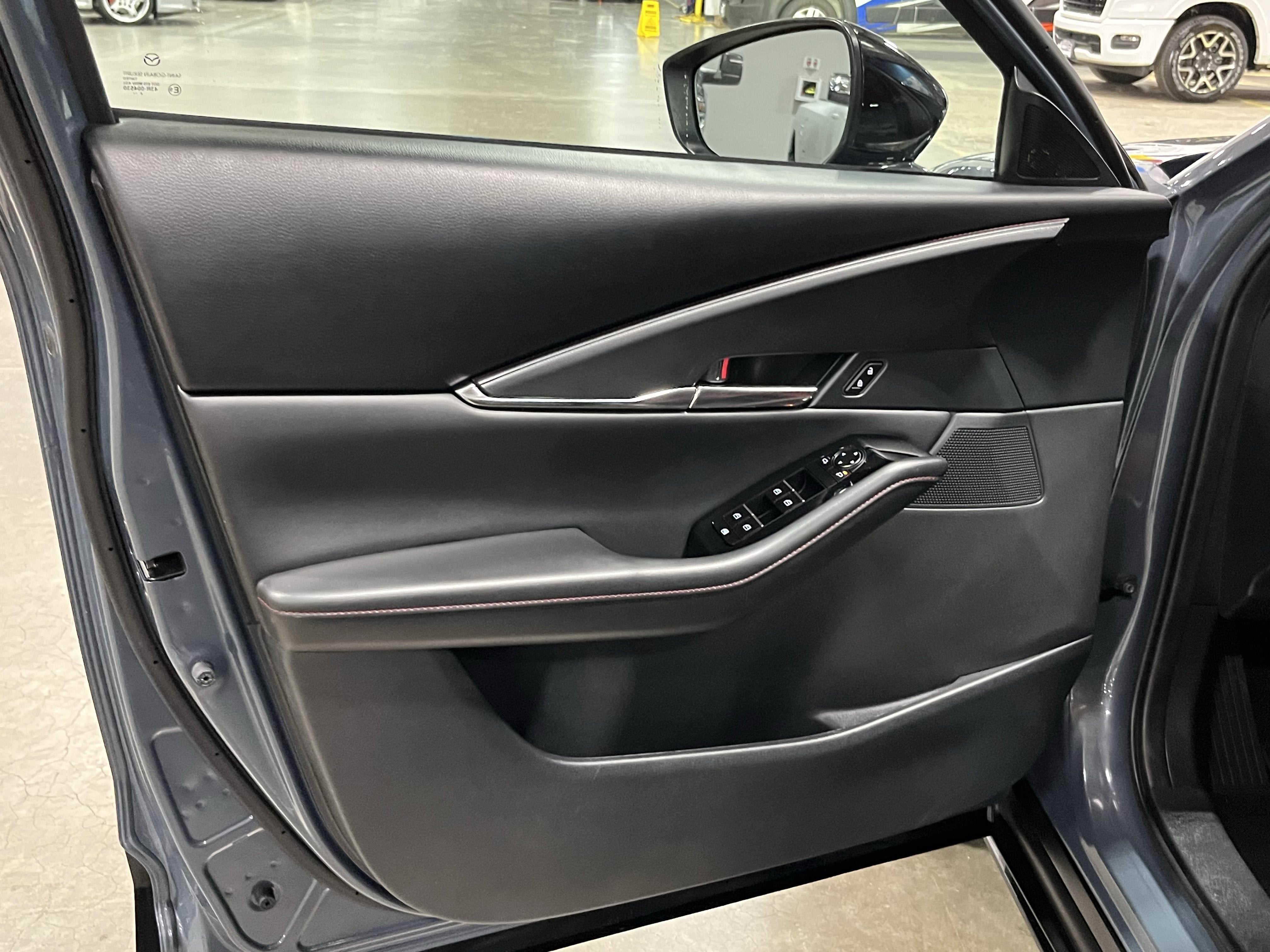 2025 Mazda Mazda CX-30 2.5 S Carbon Edition