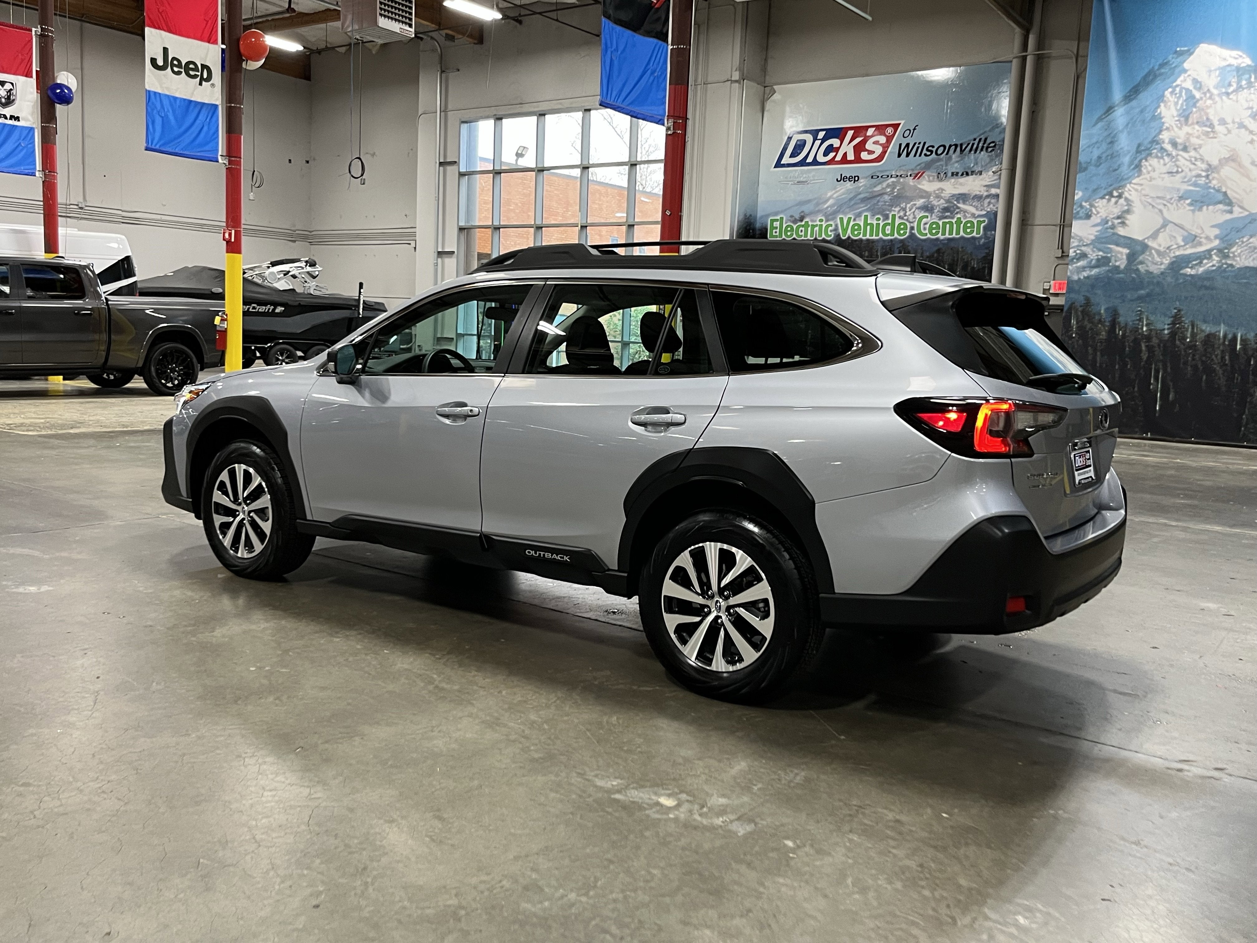 2025 Subaru Outback 2.5i