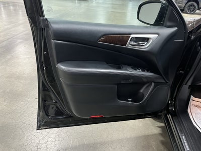 2013 Nissan Pathfinder Platinum