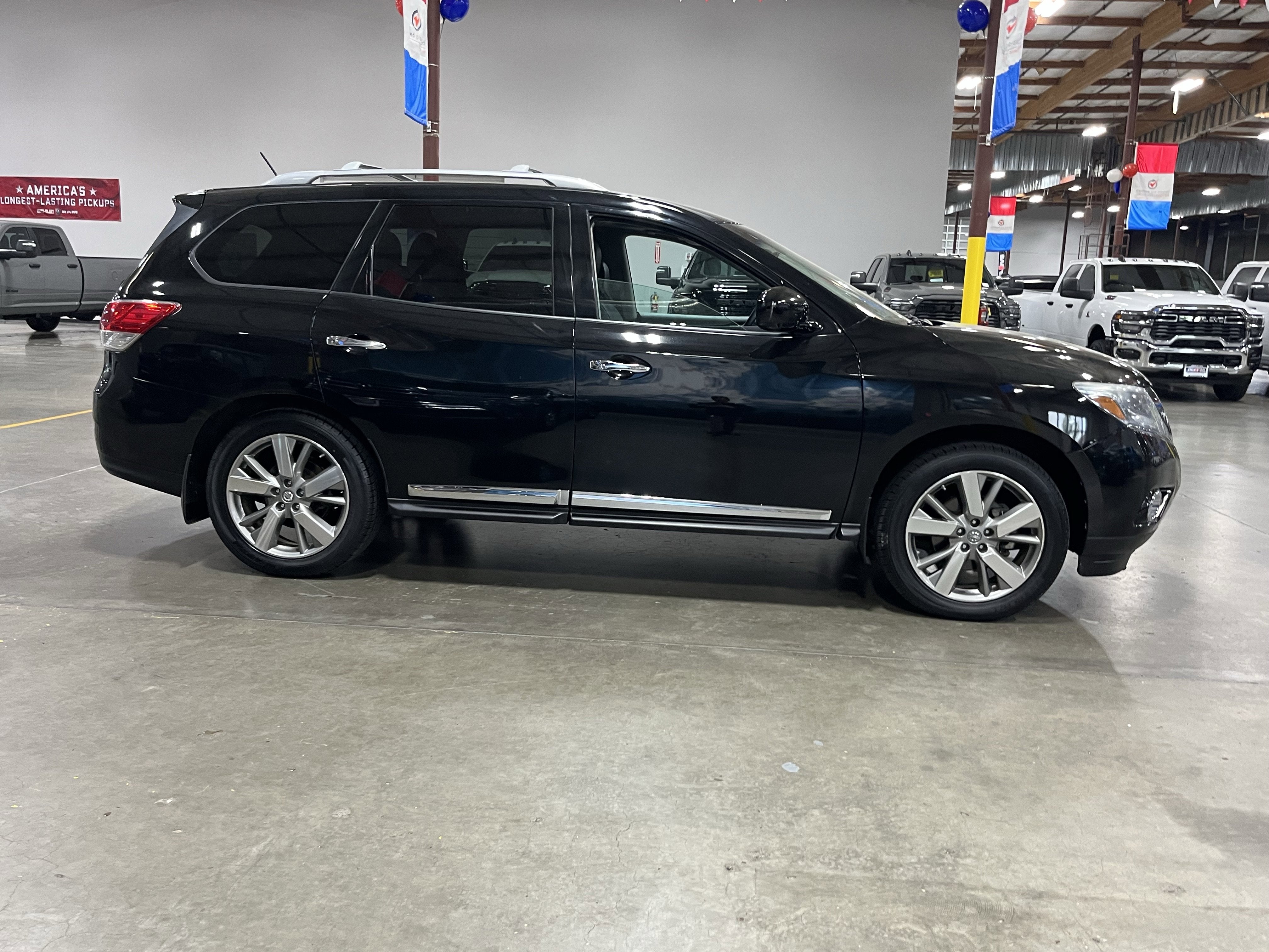 2013 Nissan Pathfinder Platinum