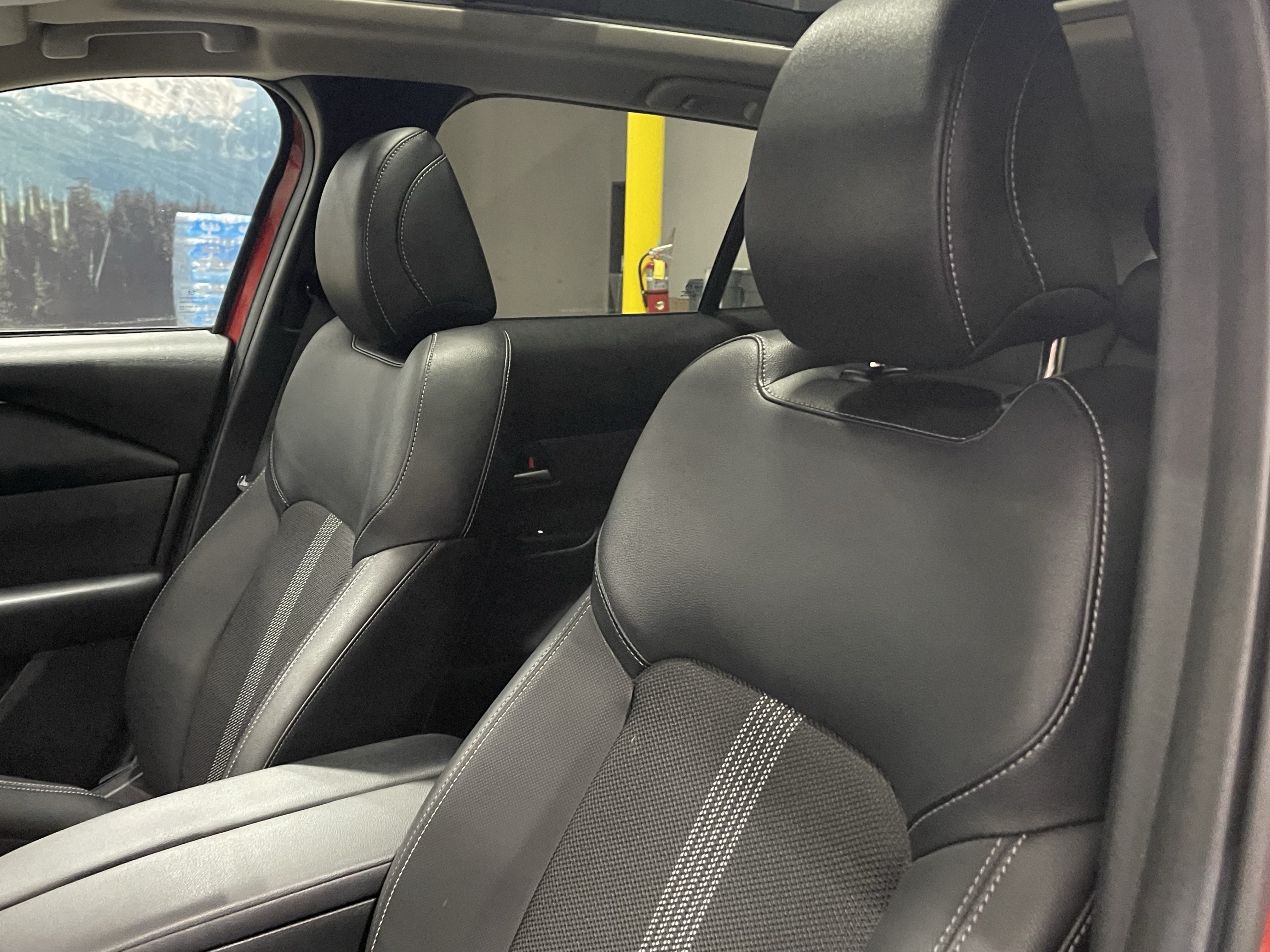 2025 Mazda Mazda CX-50 2.5 S Premium Package