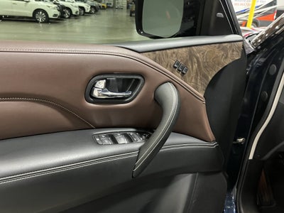 2022 INFINITI QX80 Premium Select