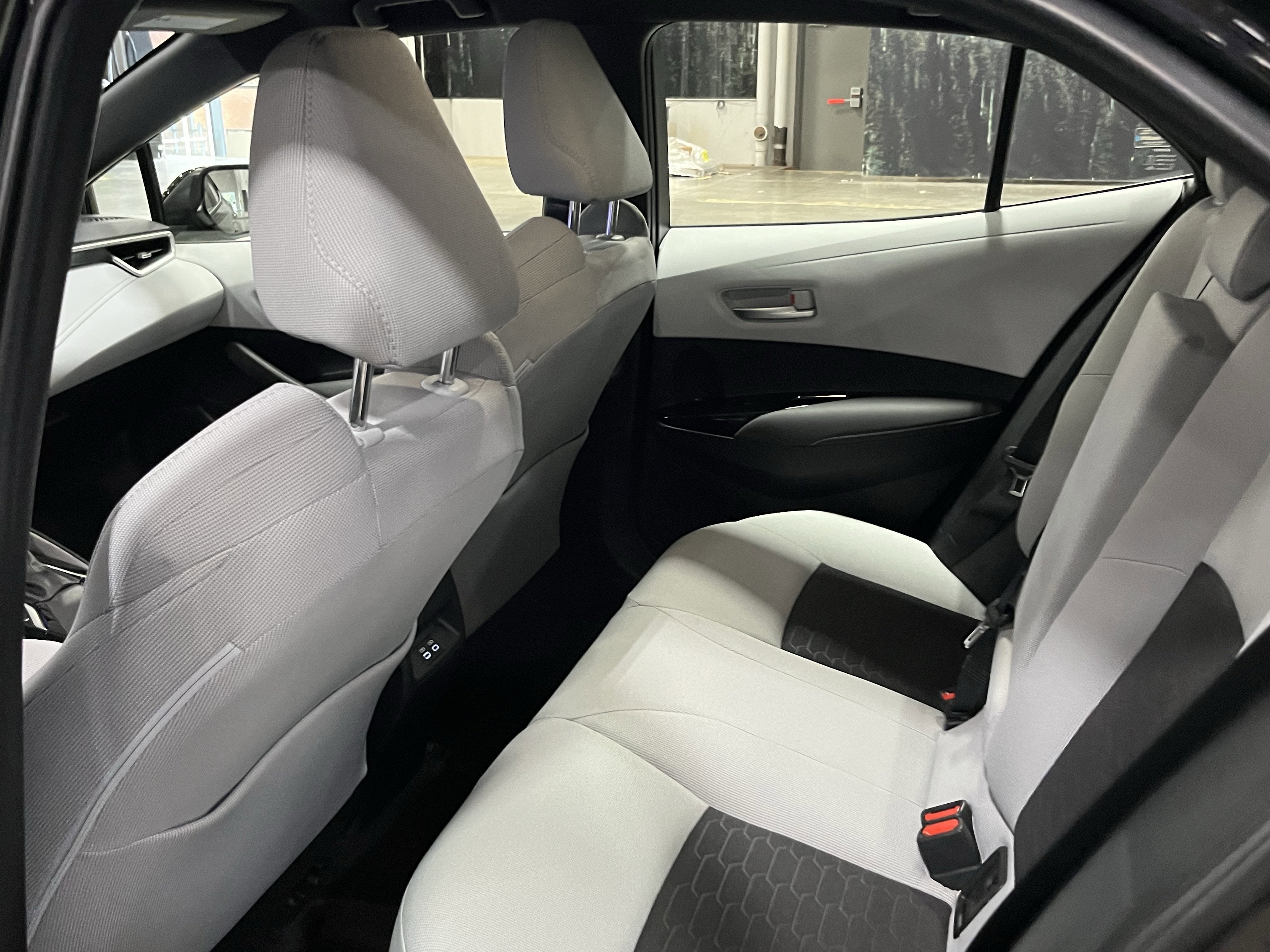 2024 Toyota Corolla Hatchback SE