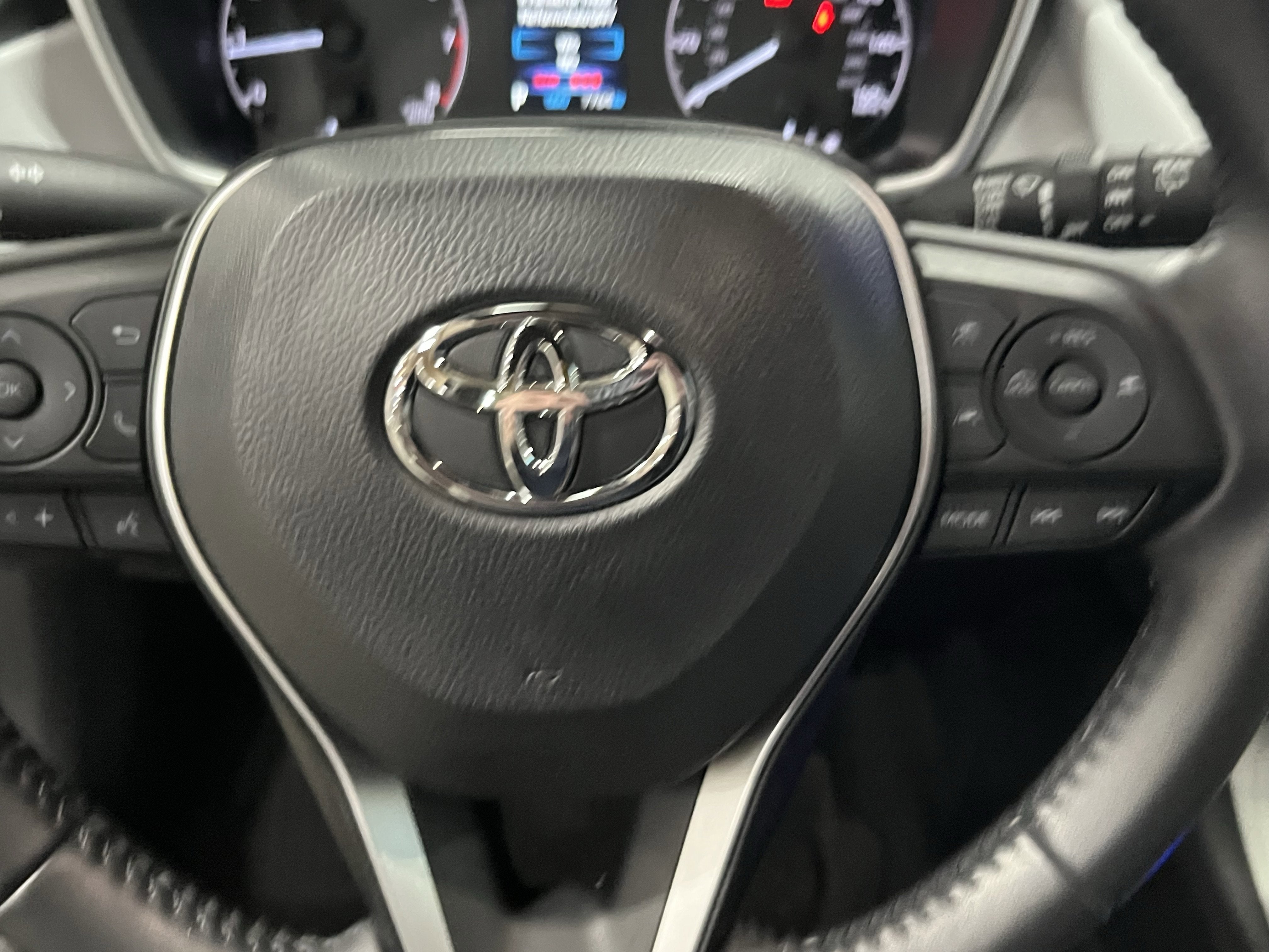 2024 Toyota Corolla Hatchback SE