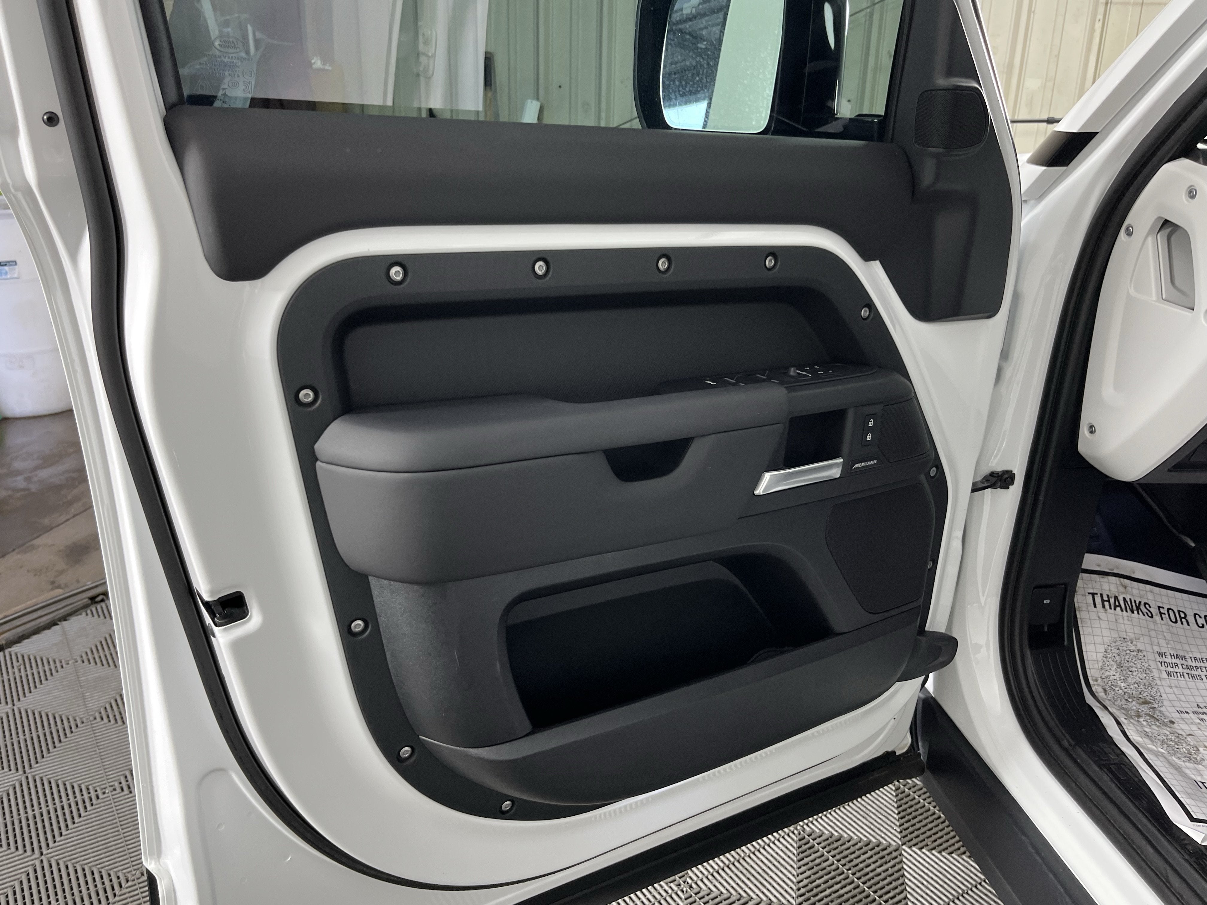 2025 Land Rover Defender 110 S