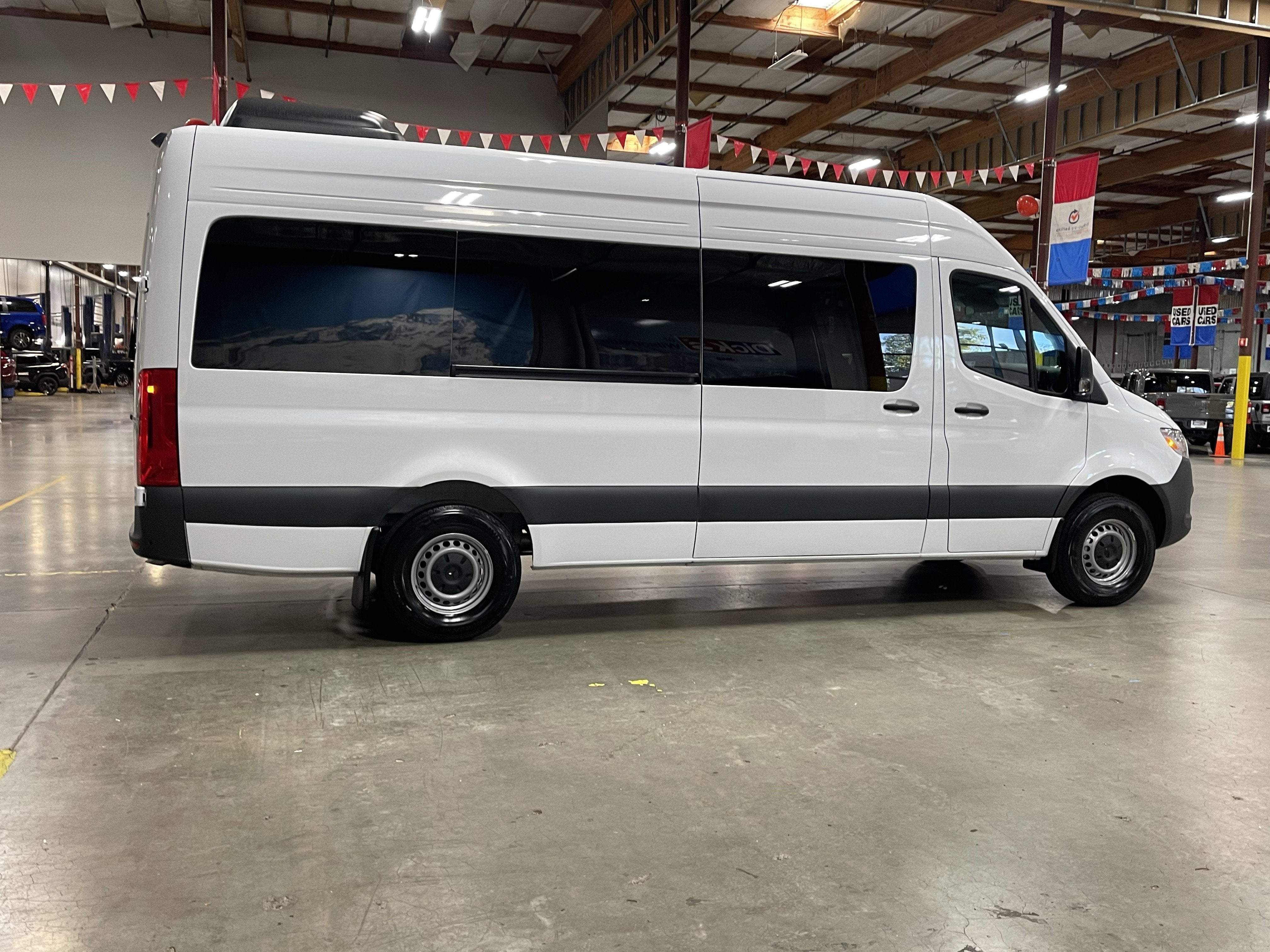 2024 Mercedes-Benz Sprinter 2500 Passenger 170 WB