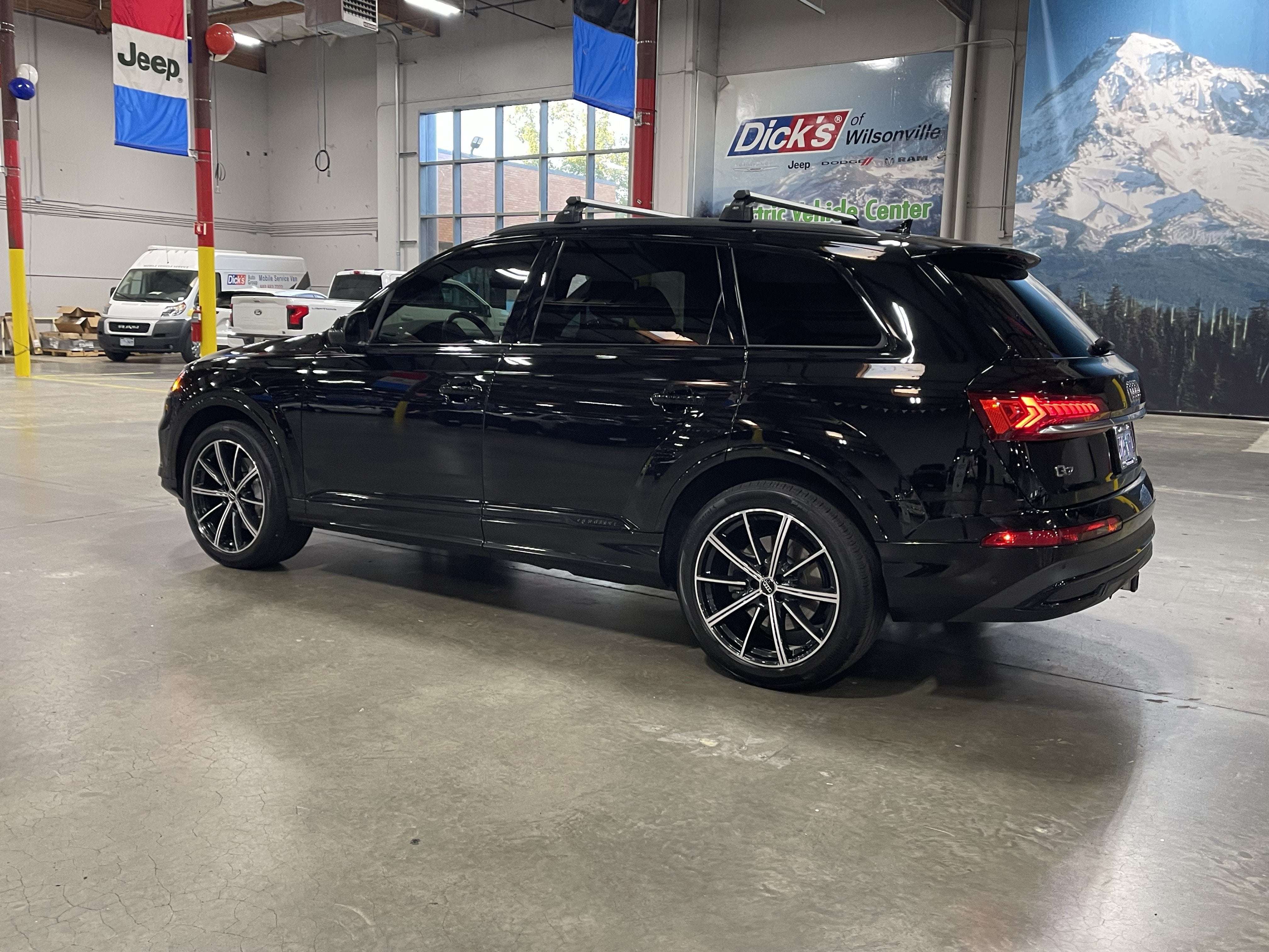 2021 Audi Q7 55 Premium Plus