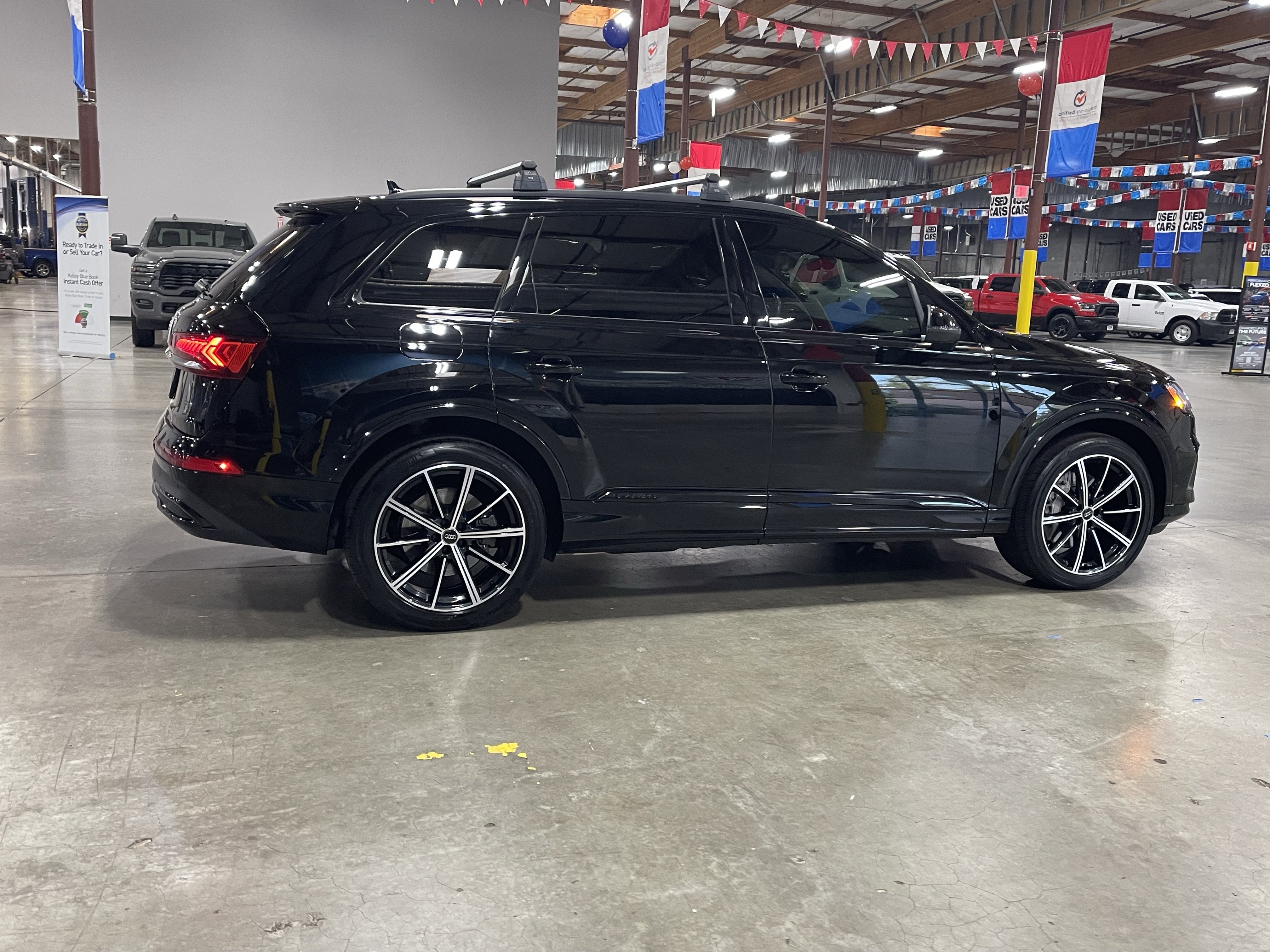 2021 Audi Q7 55 Premium Plus