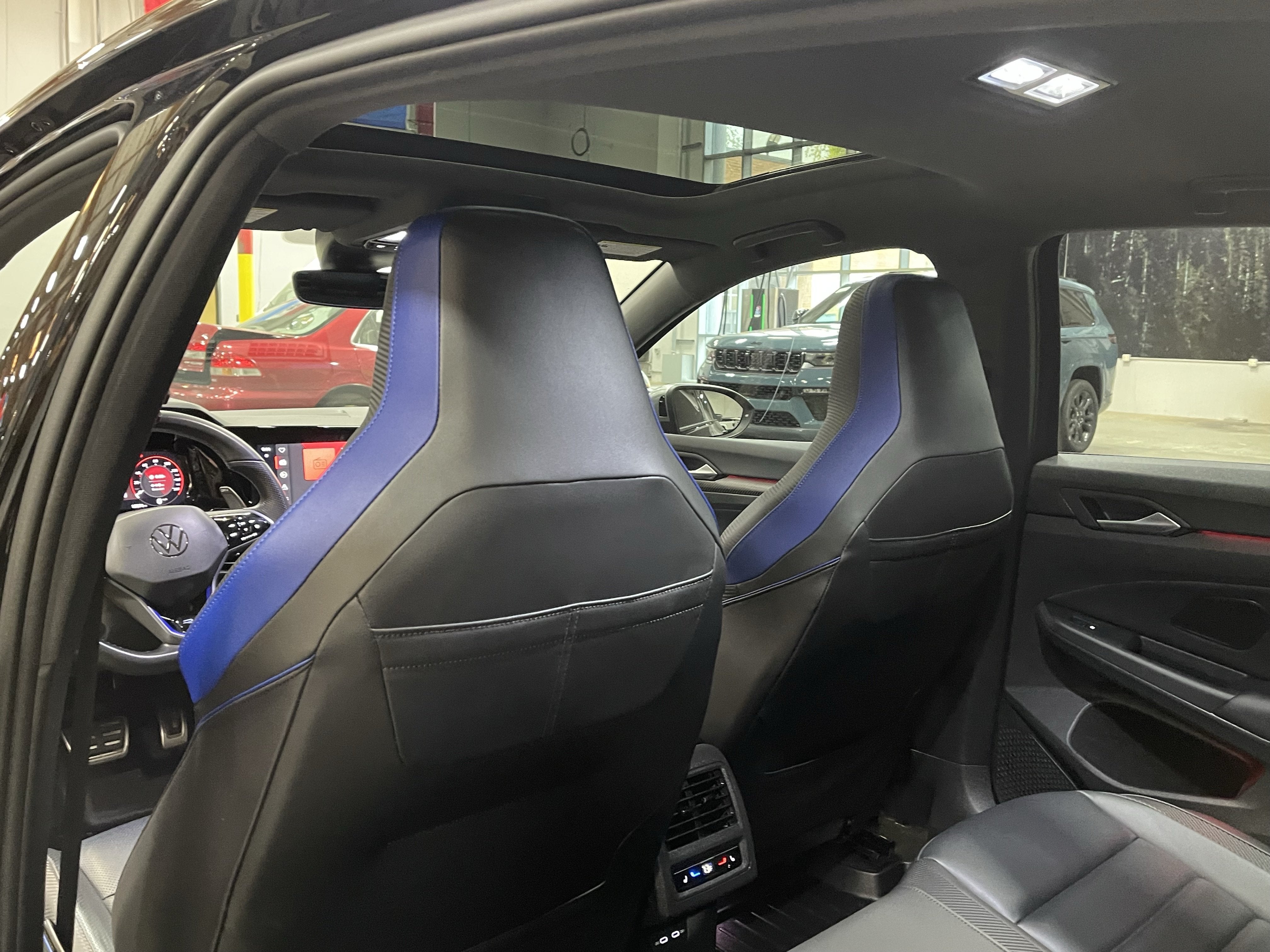 2024 Volkswagen Golf R 2.0T