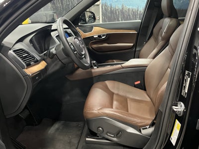 2024 Volvo XC90 B6 Plus Bright Theme