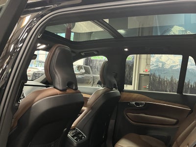 2024 Volvo XC90 B6 Plus Bright Theme