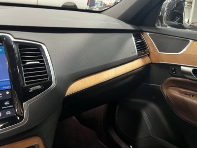 2024 Volvo XC90 B6 Plus Bright Theme