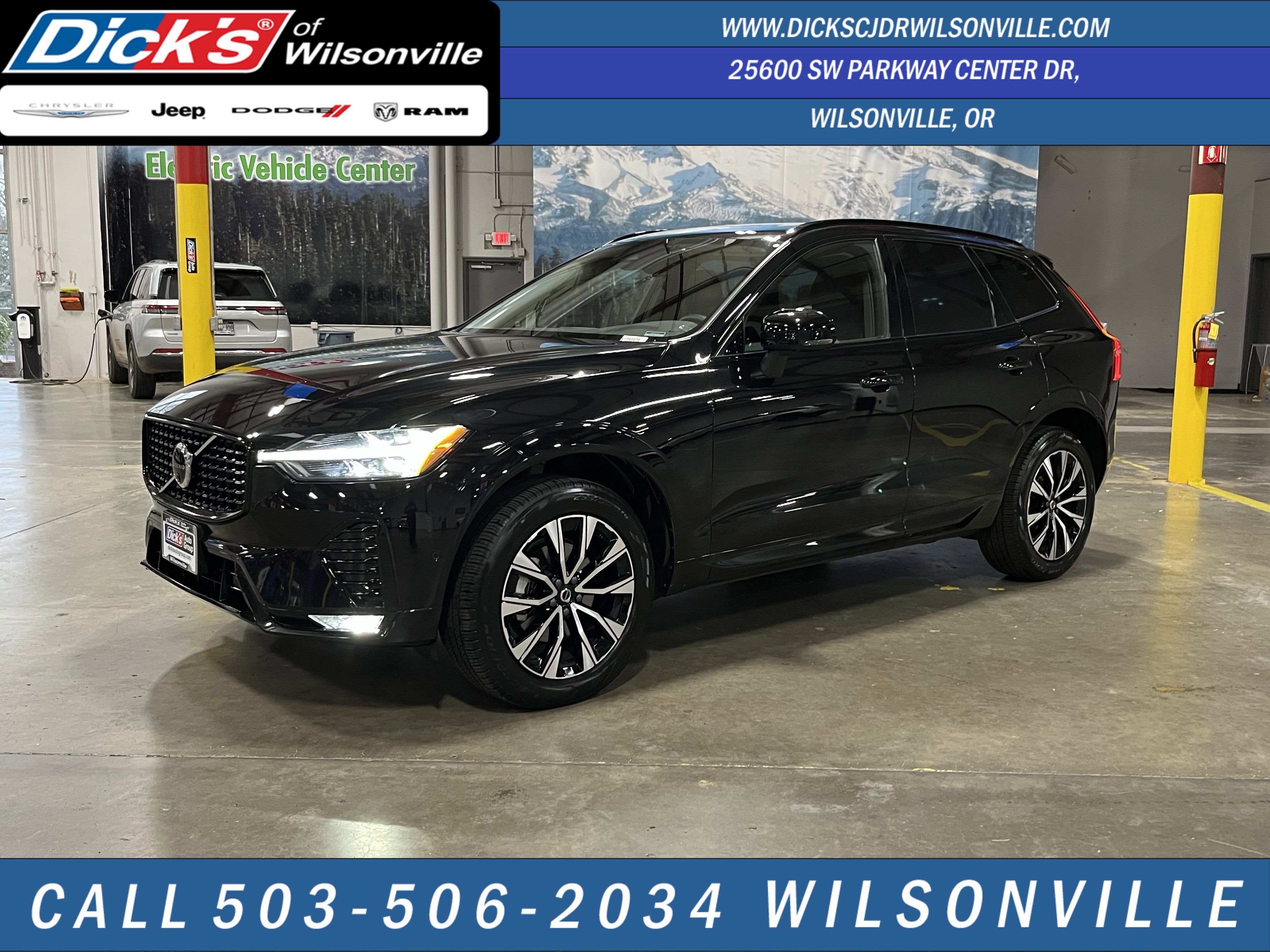 2025 Volvo XC60 B5 Plus