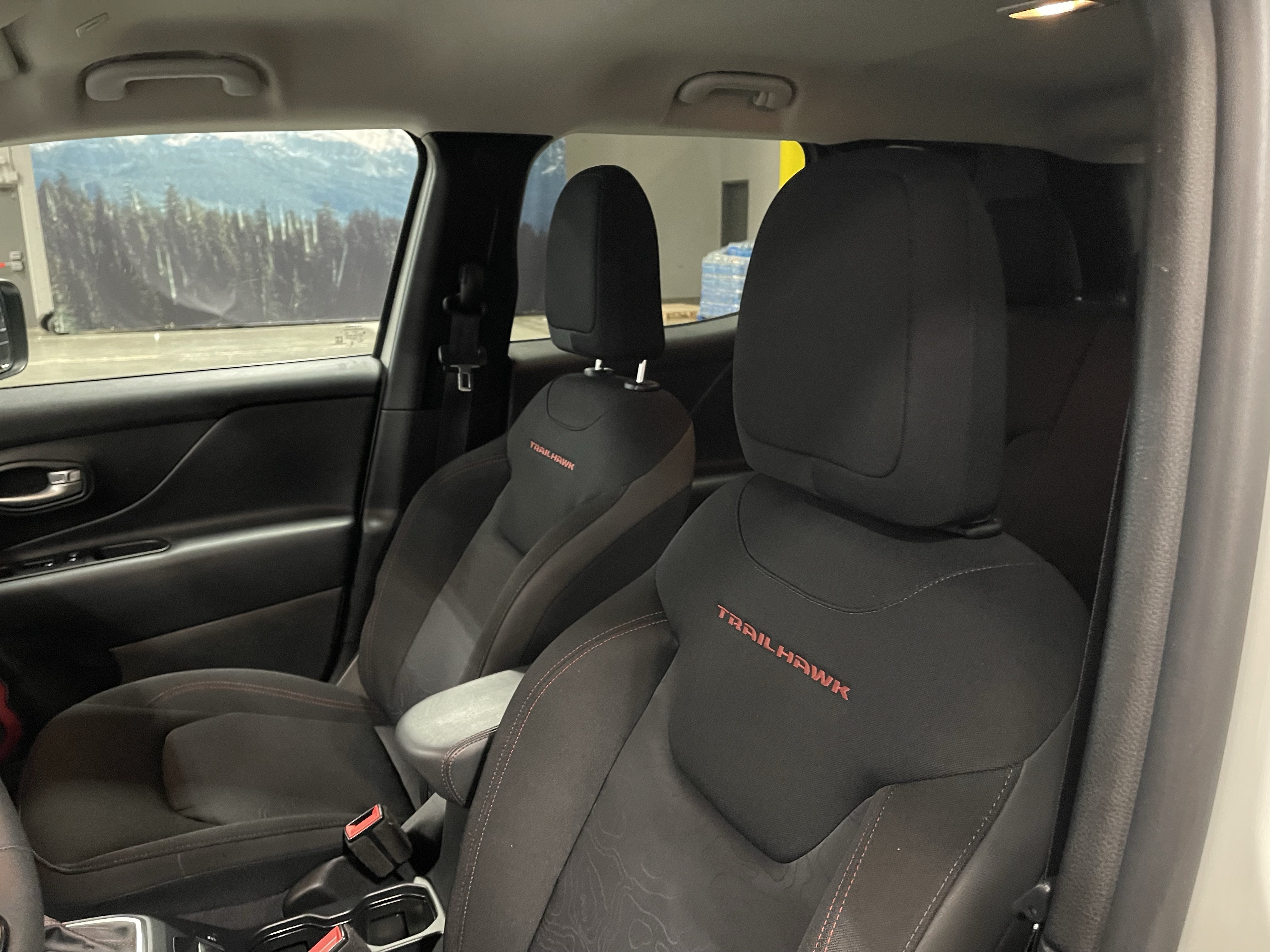 2023 Jeep Renegade Trailhawk
