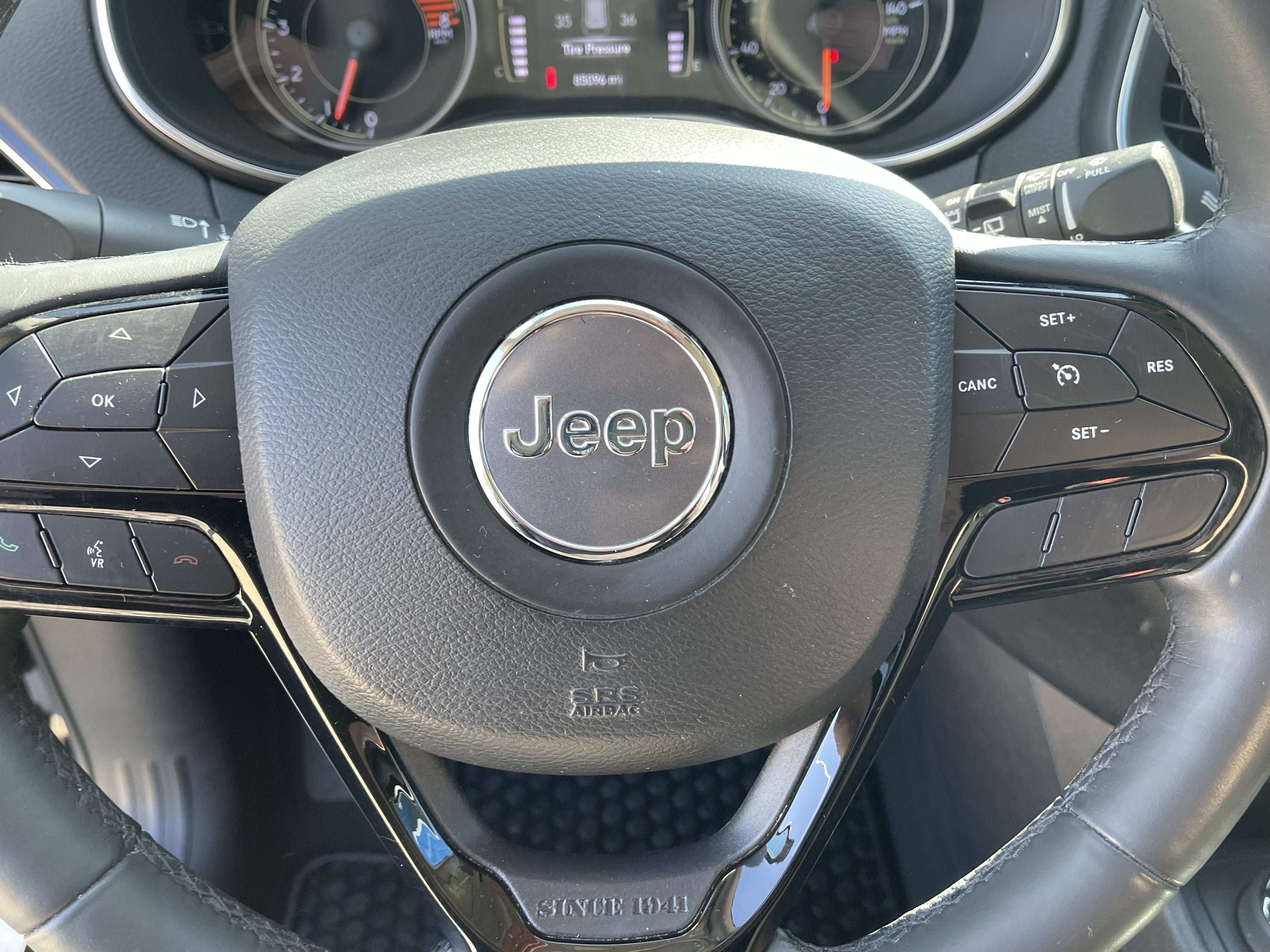 2019 Jeep Cherokee Altitude