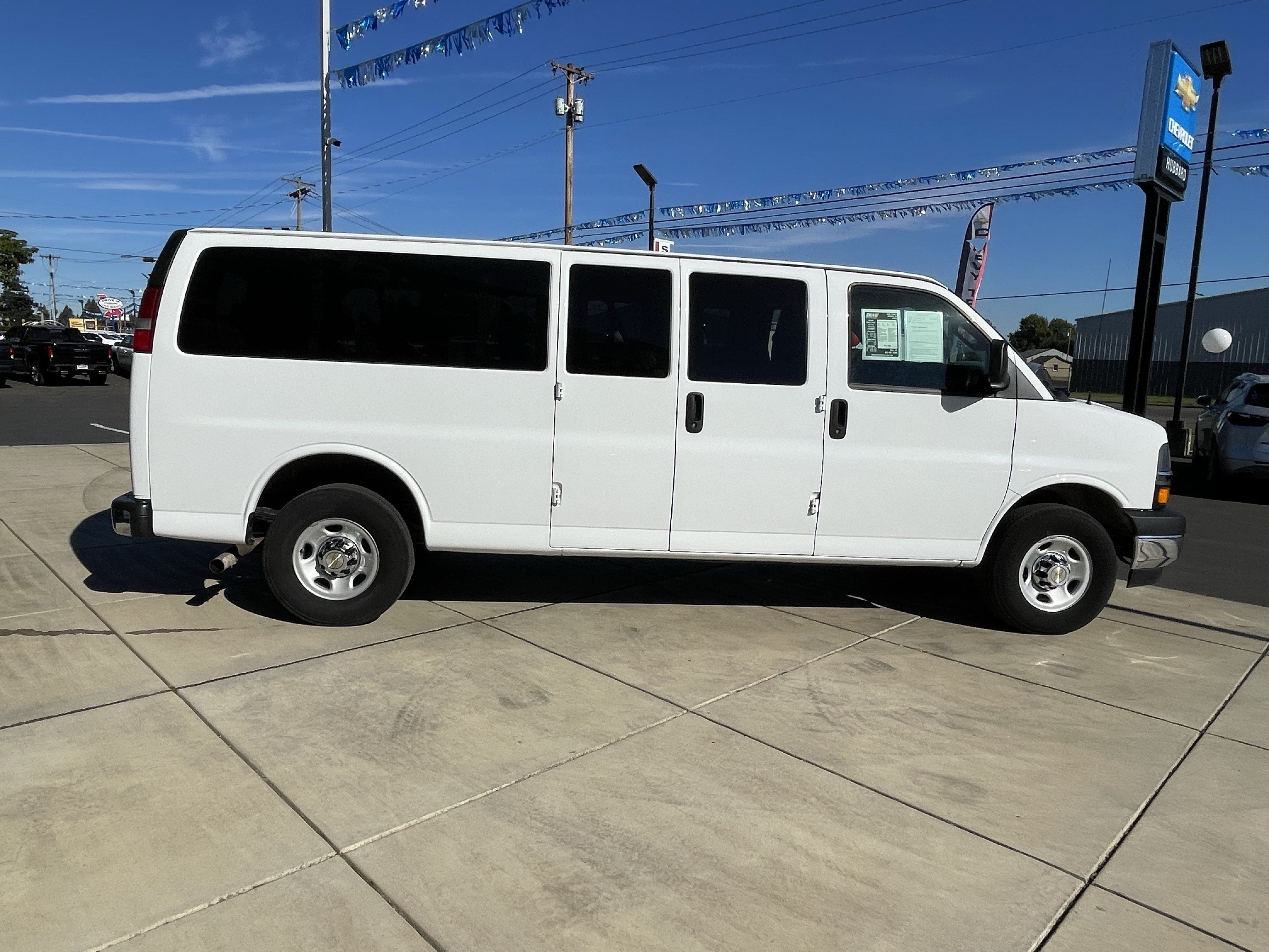 2024 Chevrolet Express Passenger LT