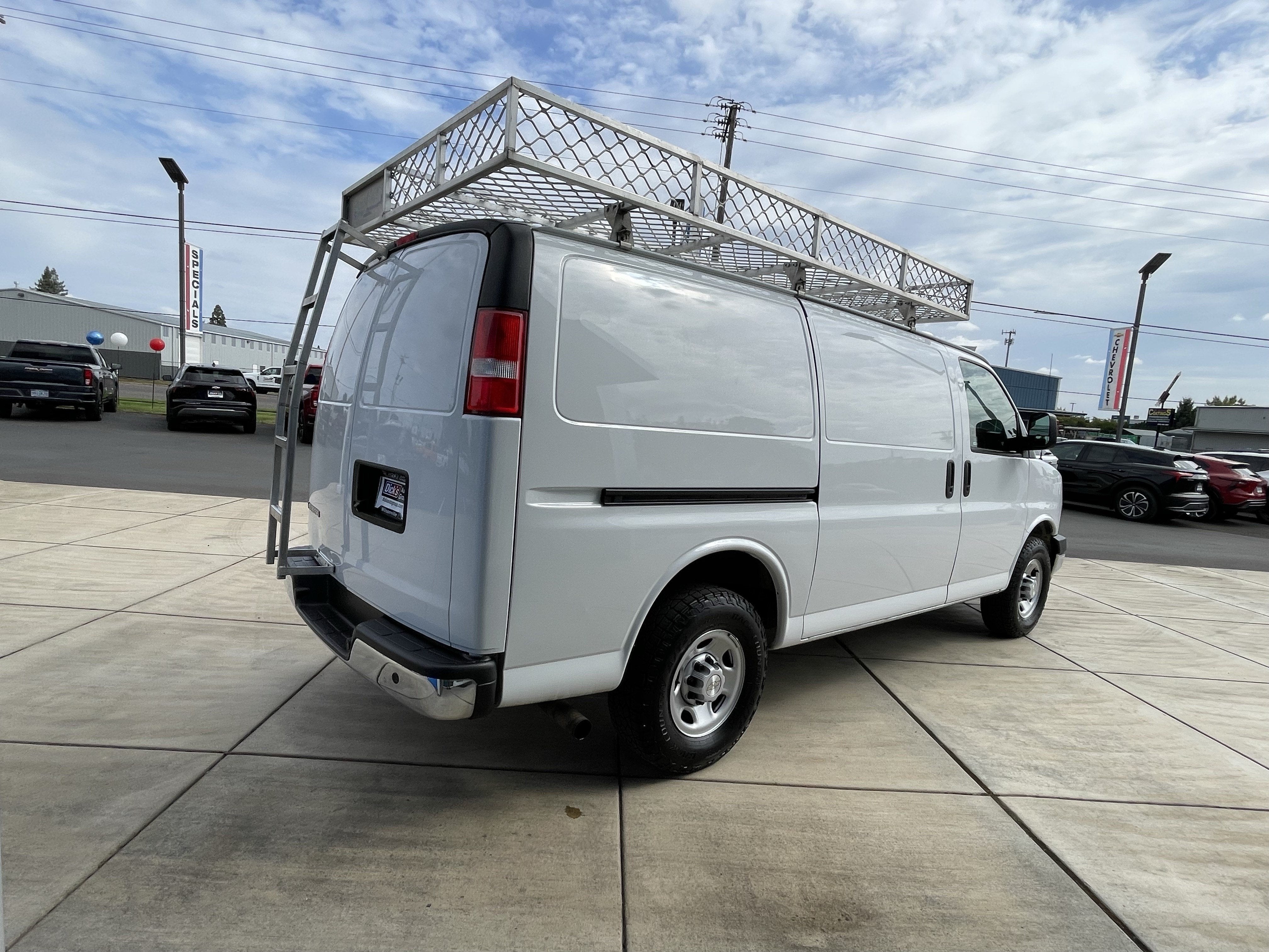 2018 Chevrolet Express Cargo Van RWD 3500 135