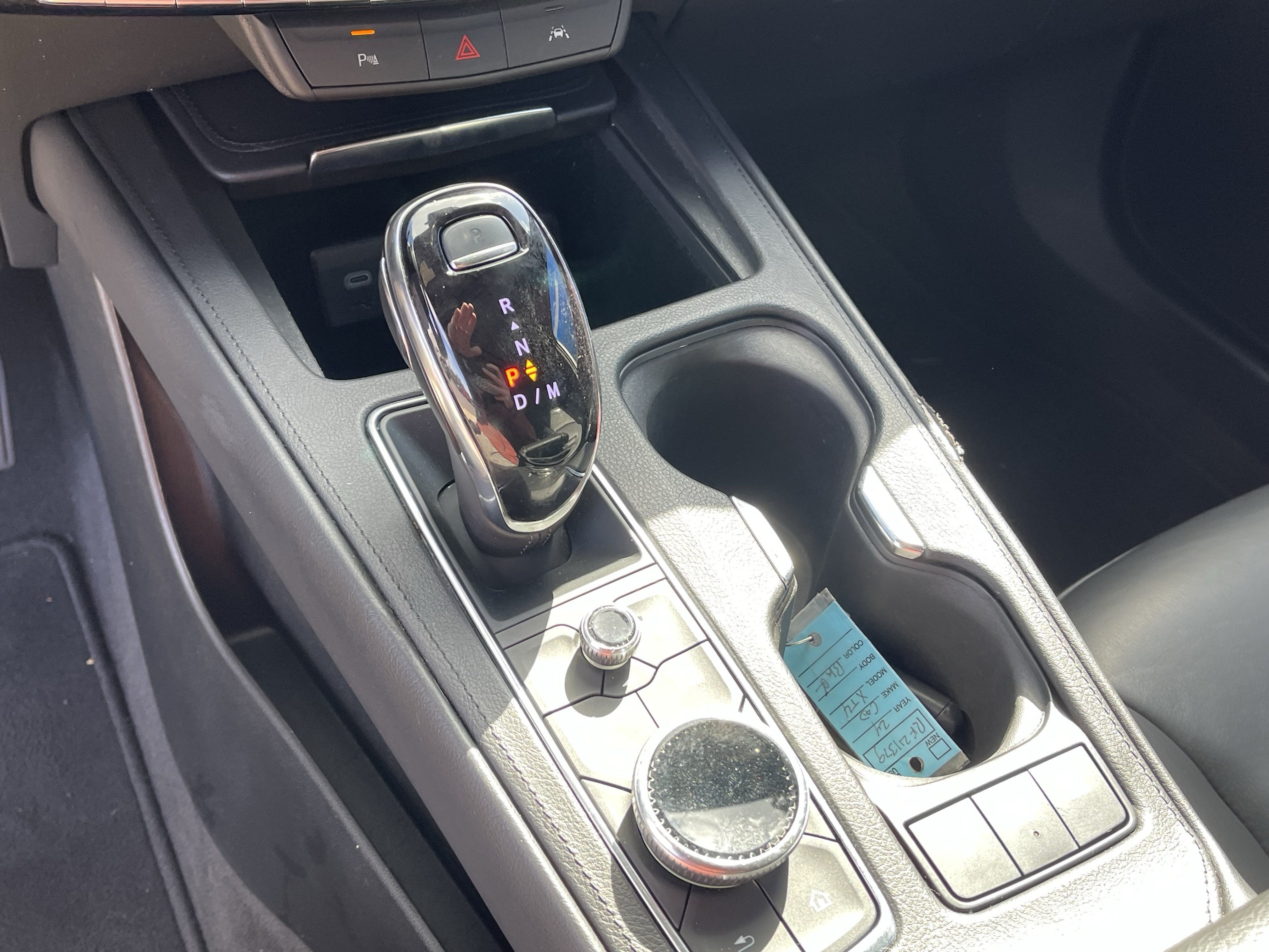 2024 Cadillac XT4 AWD Premium Luxury