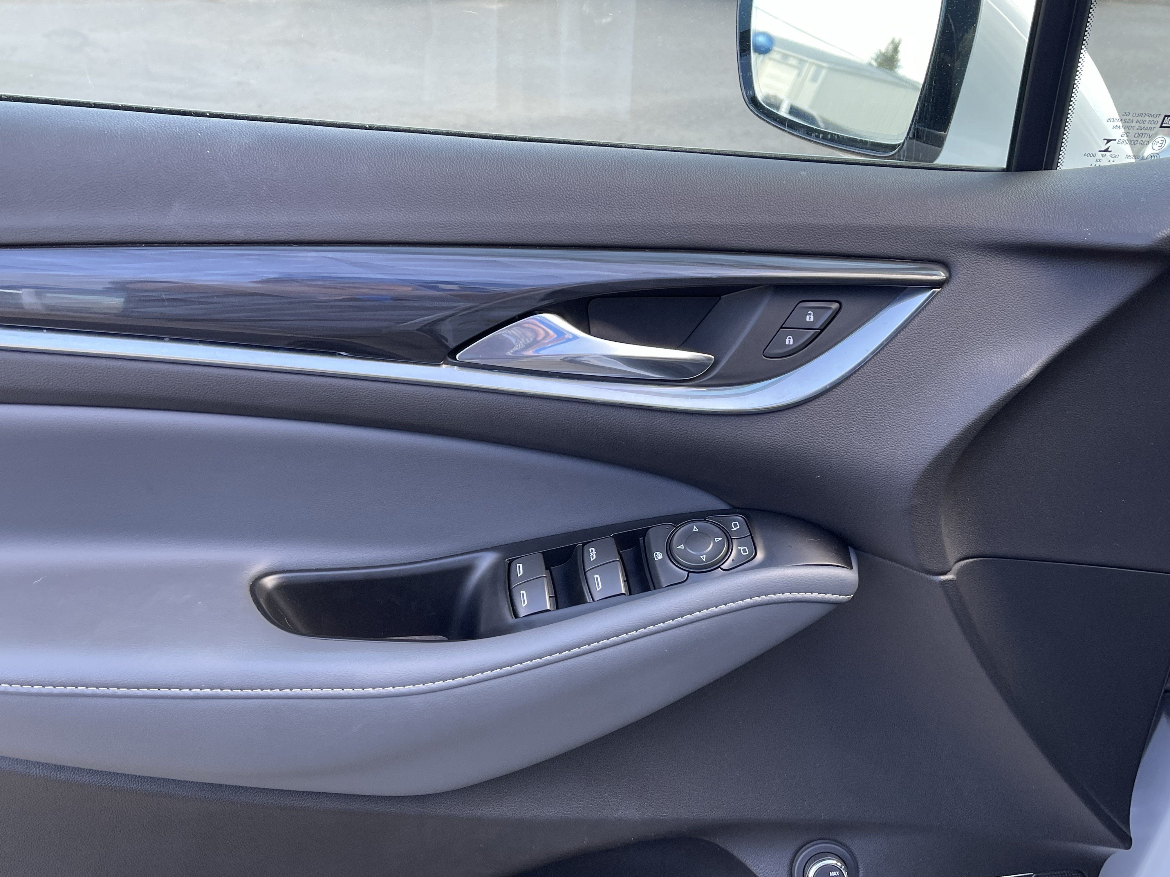 2022 Buick Enclave Essence