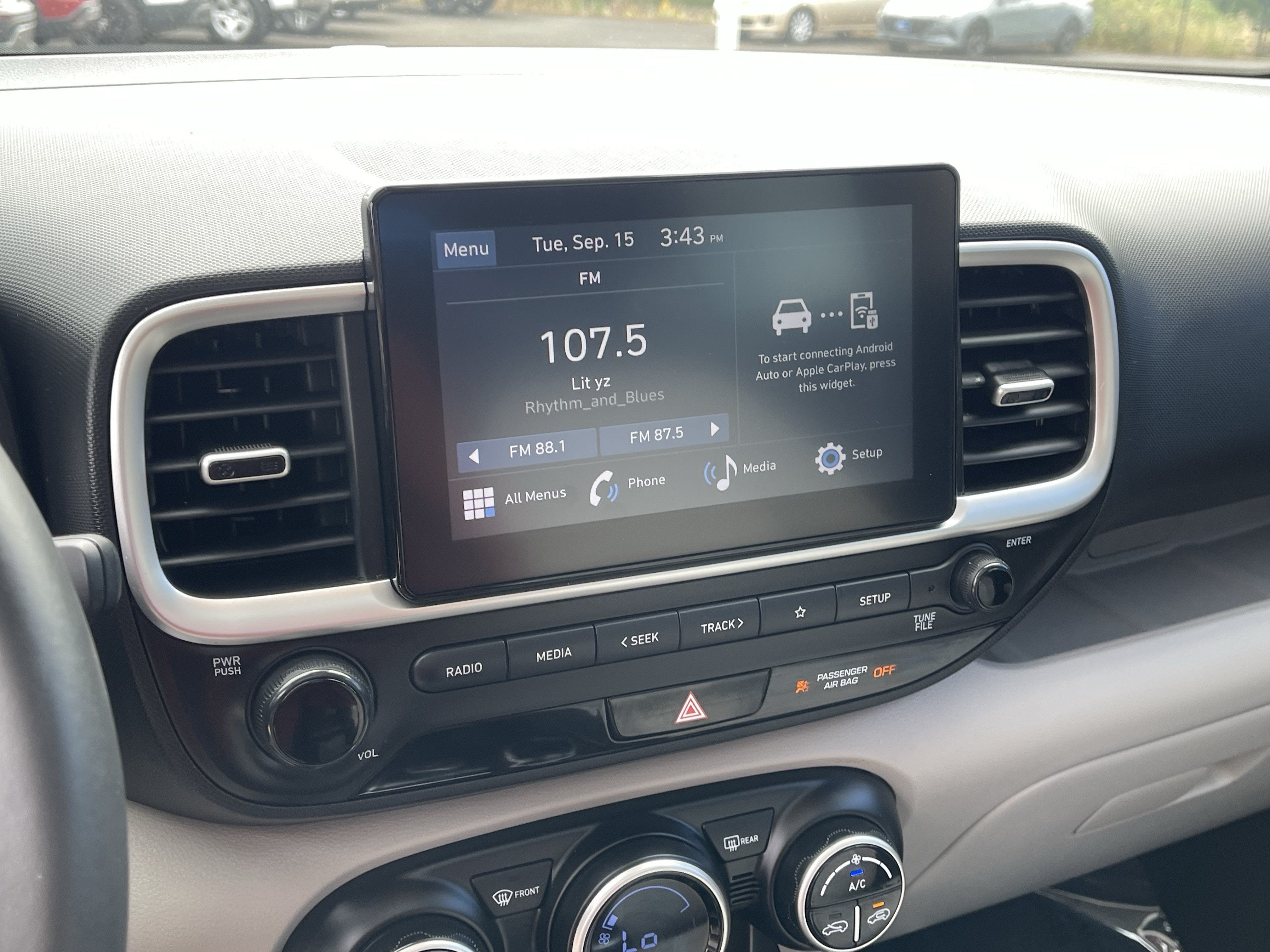 2023 Hyundai Venue SEL